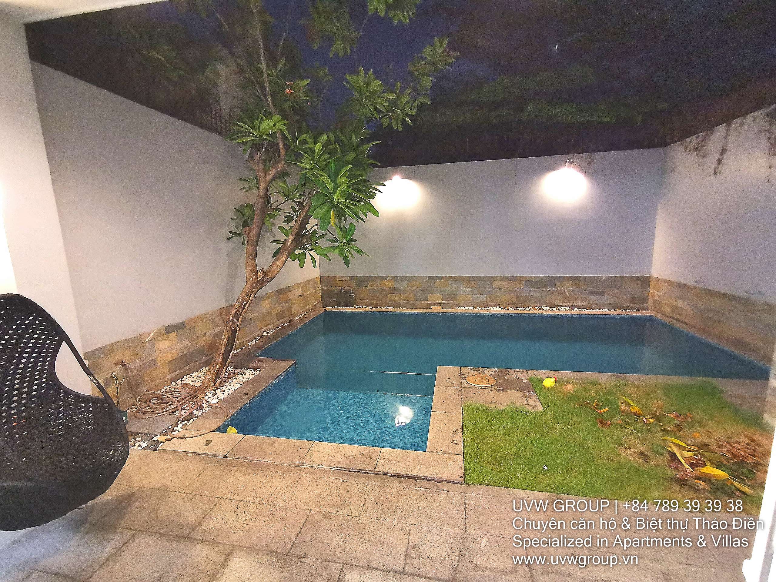 Nhà cho thuê tại Thảo Điền | 4PN | 200m² | Hồ bơi | $3,500