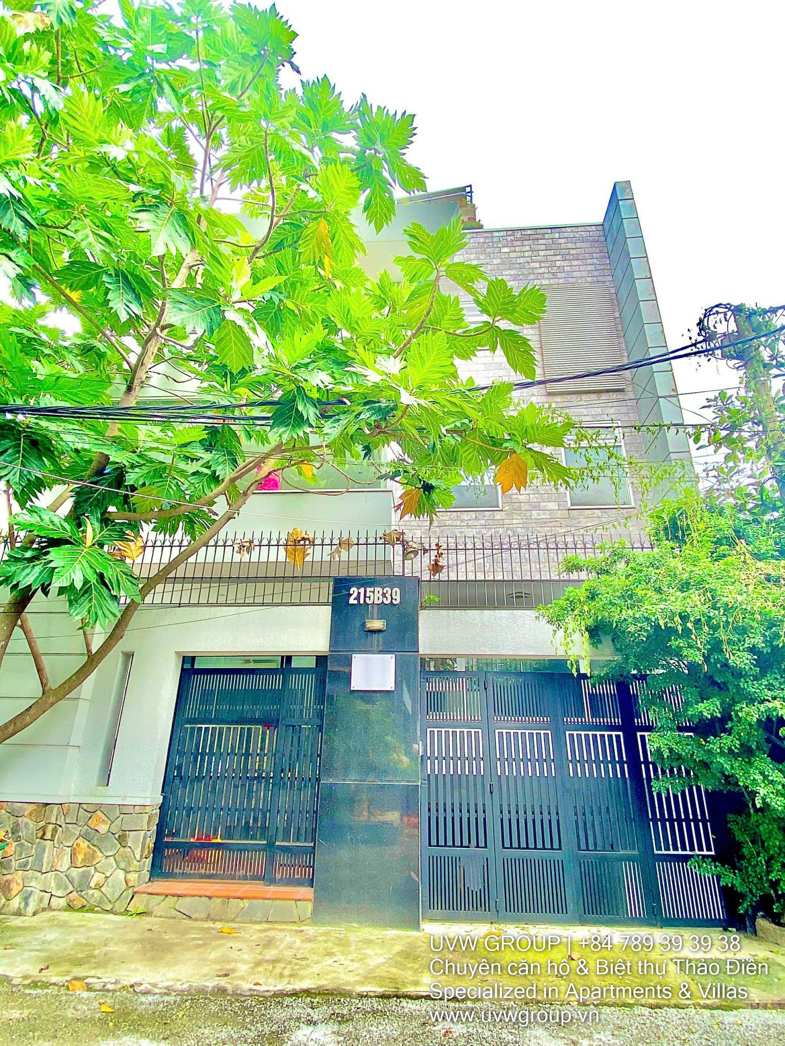 Biệt thự cho thuê có hồ bơi tại Thảo Điền | 6PN | 300m² | $4,800