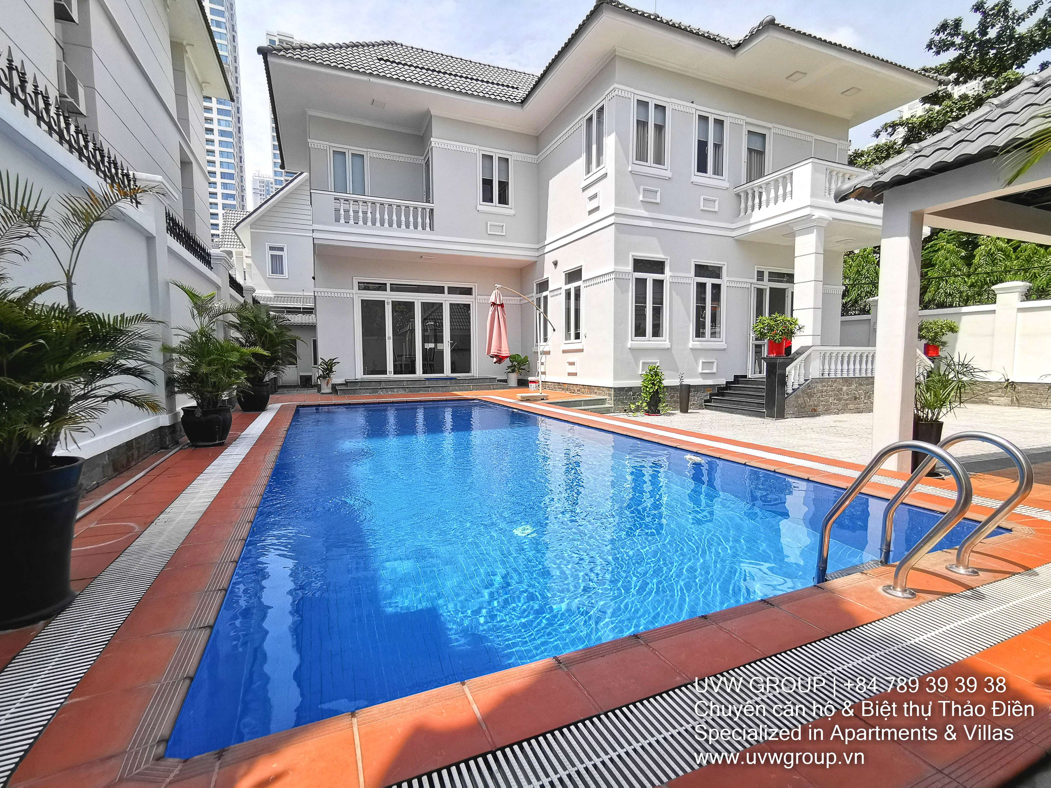 Biệt thự sang trọng cho thuê tại Thảo Điền | 5 phòng ngủ | 450m² | Đầy đủ nội thất | $5,000