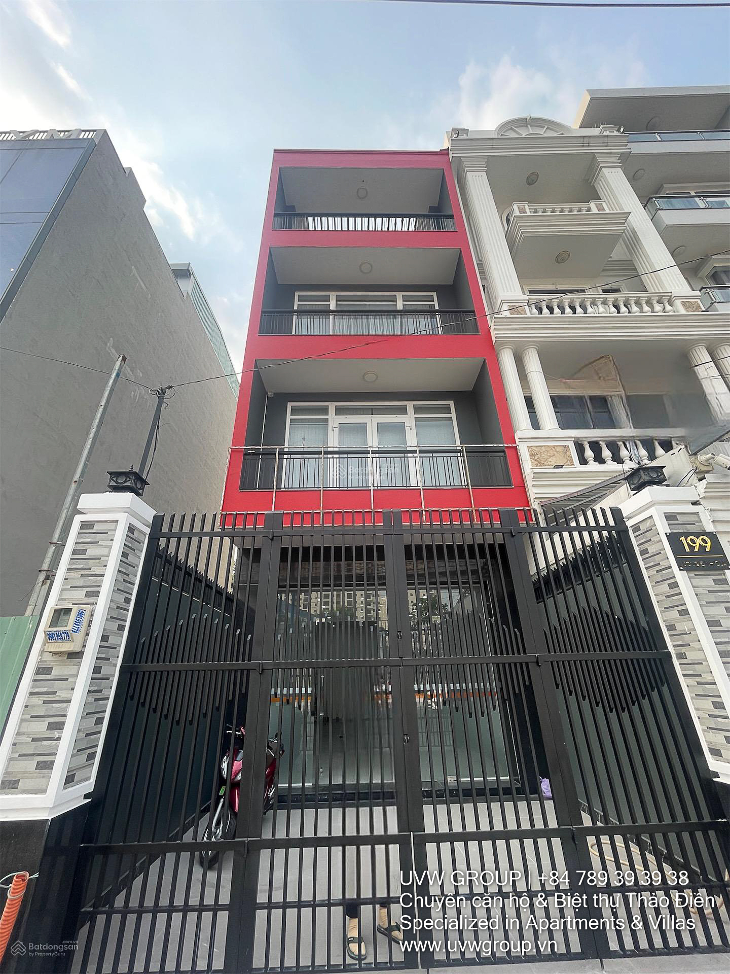 Tòa nhà văn phòng cho thuê tại An Khánh | 100m² | 3 tầng | $2,800