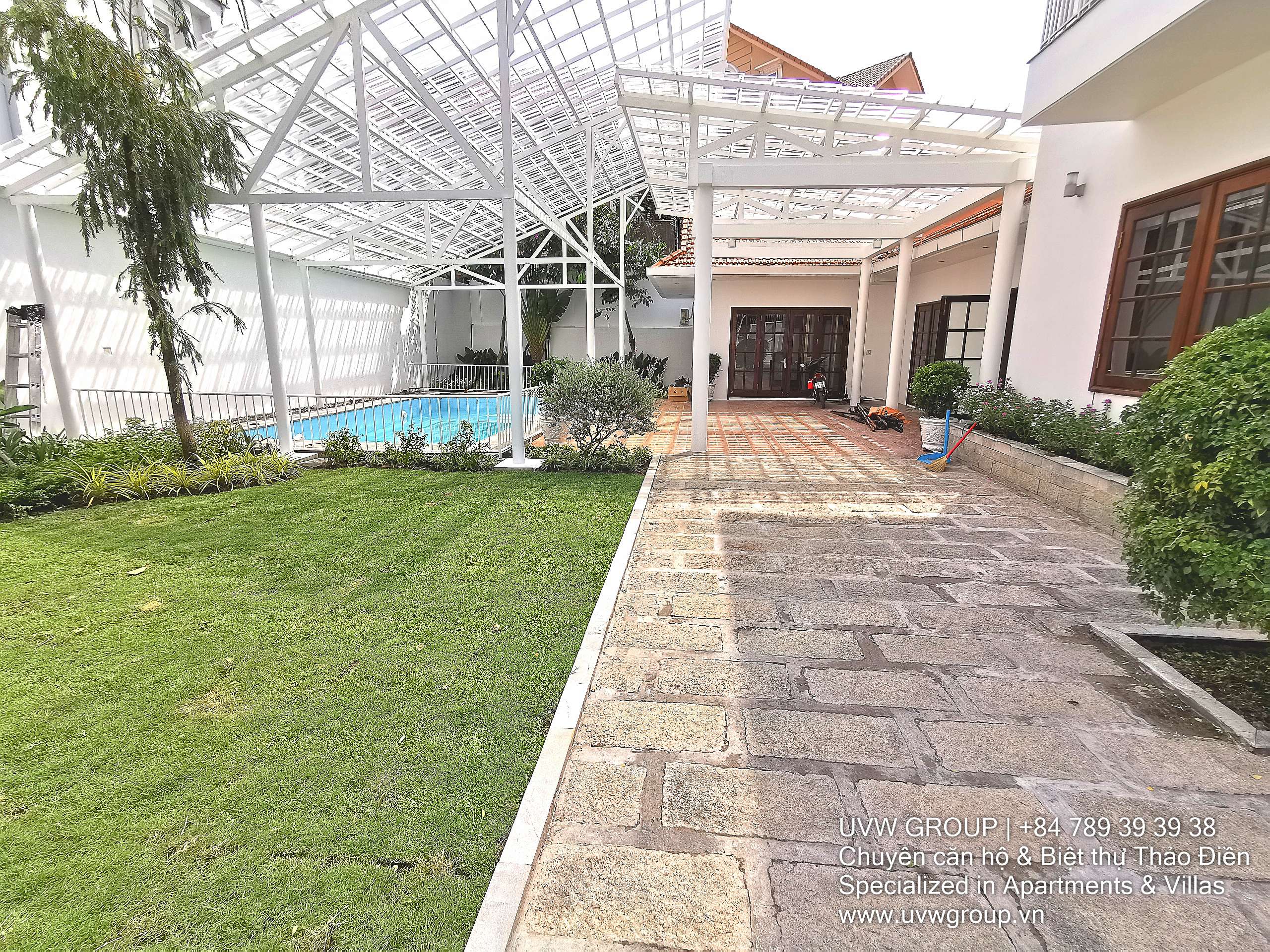 Biệt thự sang trọng cho thuê tại Thảo Điền | 4PN | 500m² | Đầy đủ nội thất | $5,000