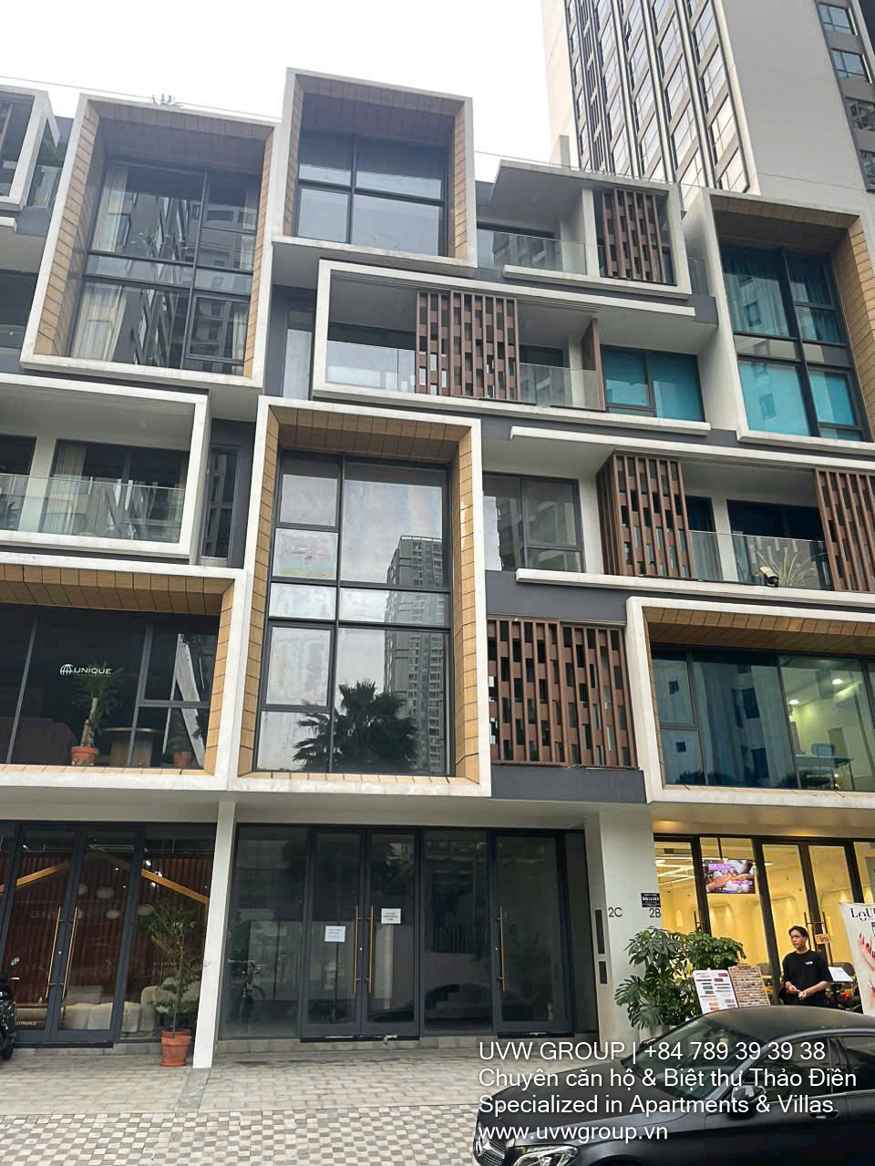 Cho thuê Shophouse Q2 Thảo Điền | 543m² | 5.000 đô la | Bare-Shell