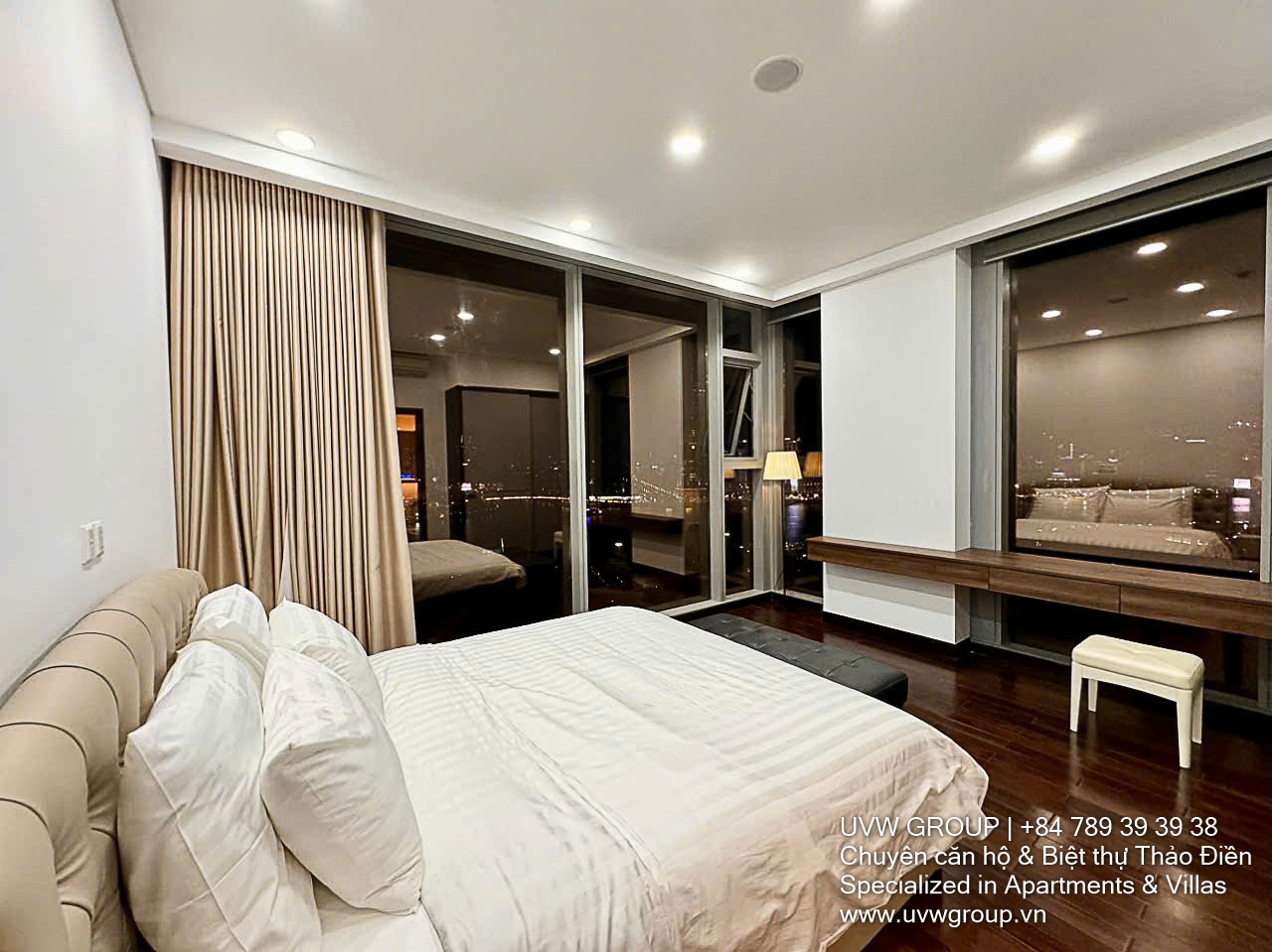 Luxury 3-bedroom apartment for rent at Empire City with southeast view
