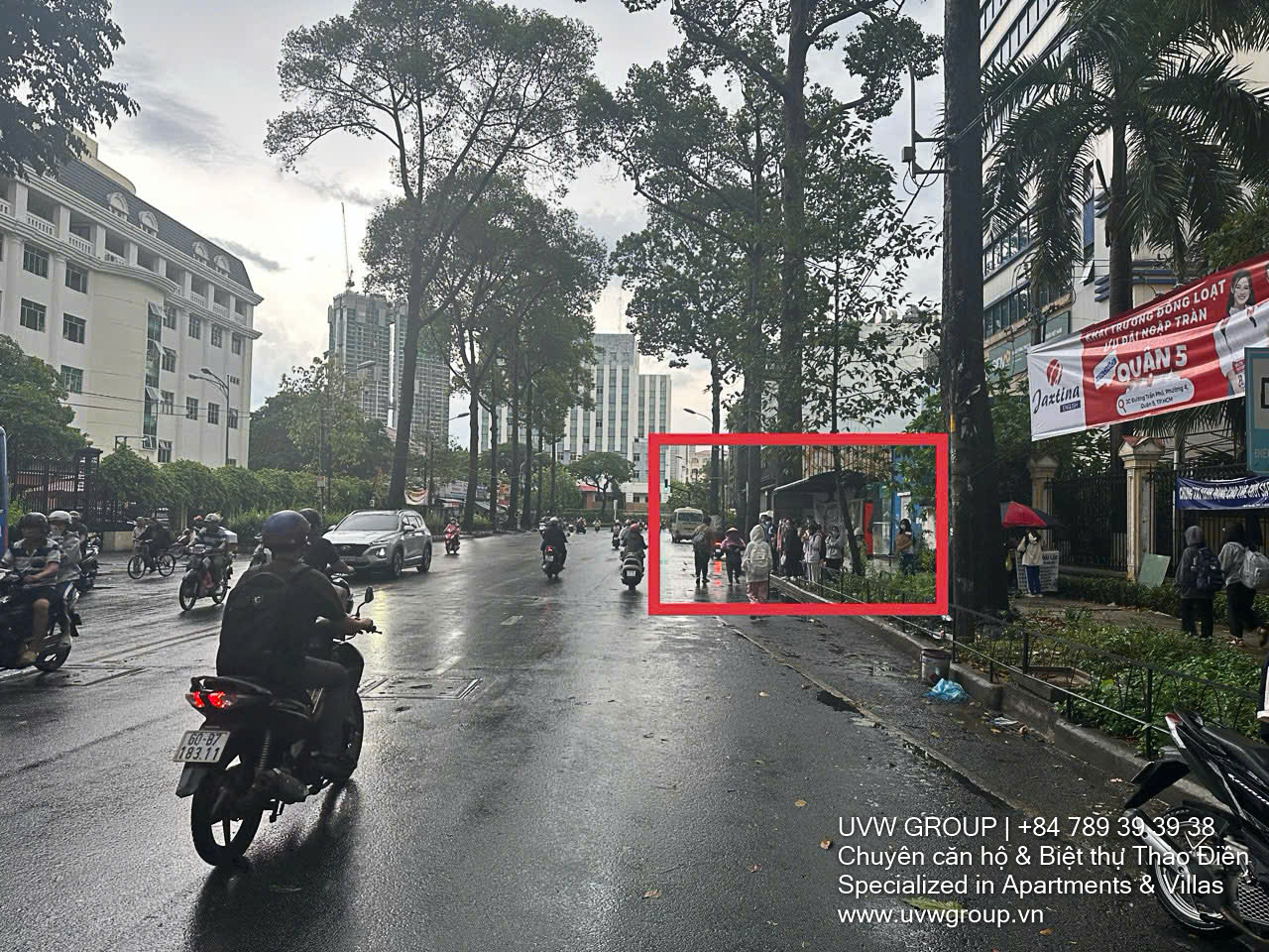 2-frontage commercial corner space for rent in District 5 with 260m² usable area