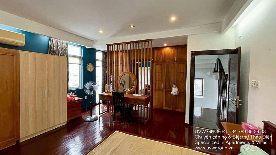 Fully furnished 4BR villa with private pool in safe compound Thao Dien