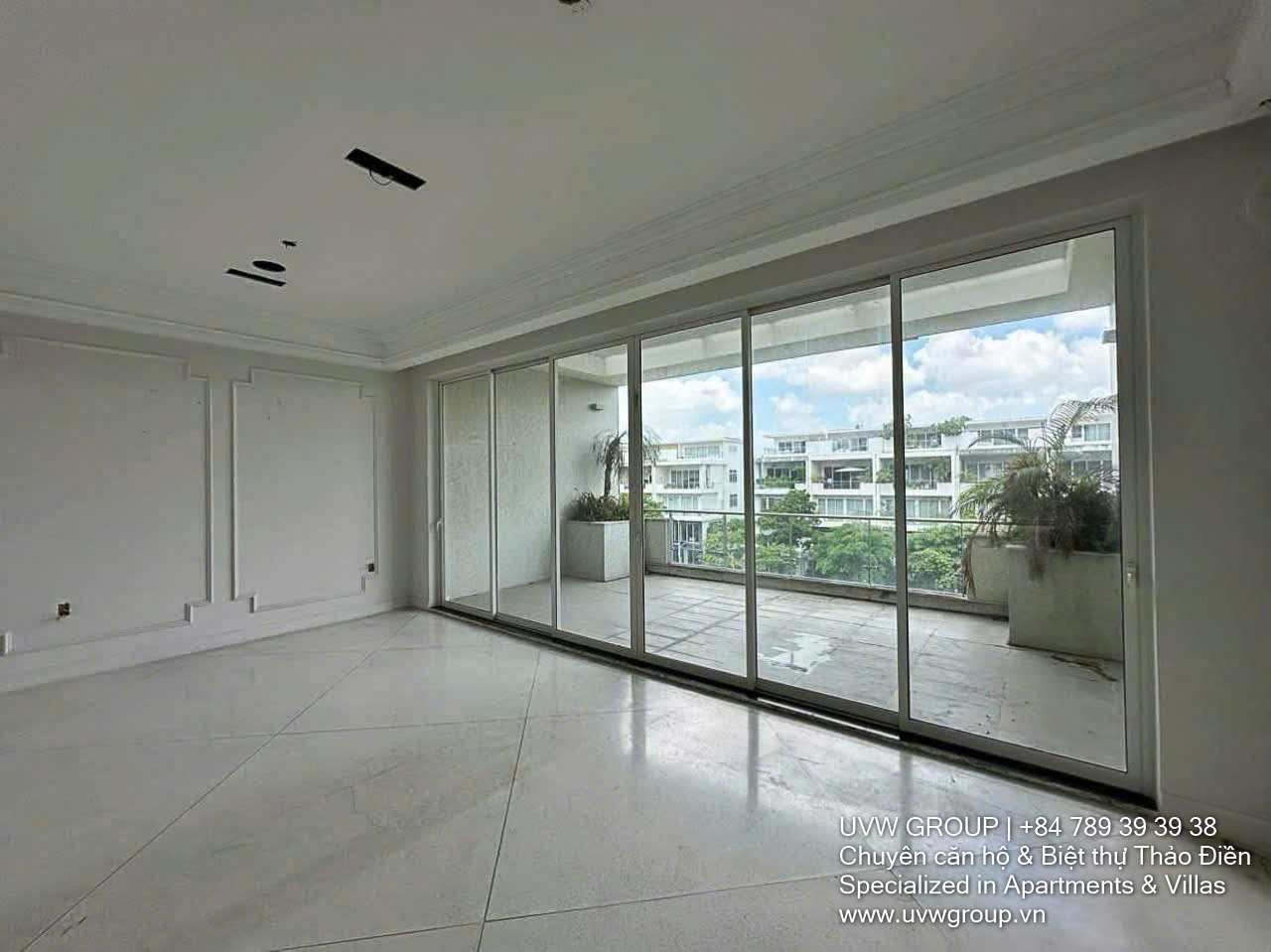 Commercial corner building for lease or sale on Nguyen Co Thach, Thu Duc City
