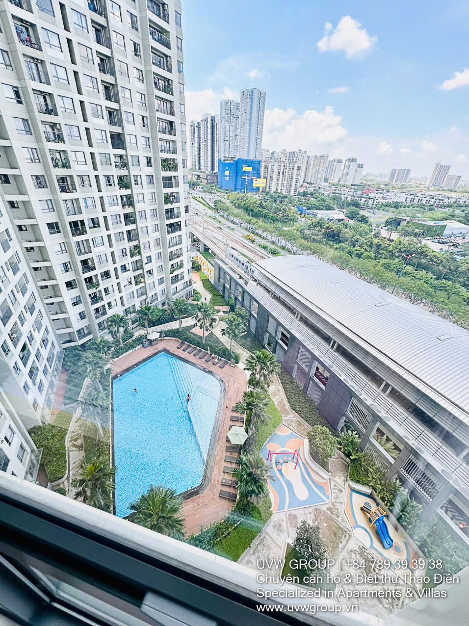 Modern 2-bedroom apartment for rent in Masteri Thao Dien Tower 5, 14th floor, 70m², fully furnished, direct access to metro and Vincom Mega Mall