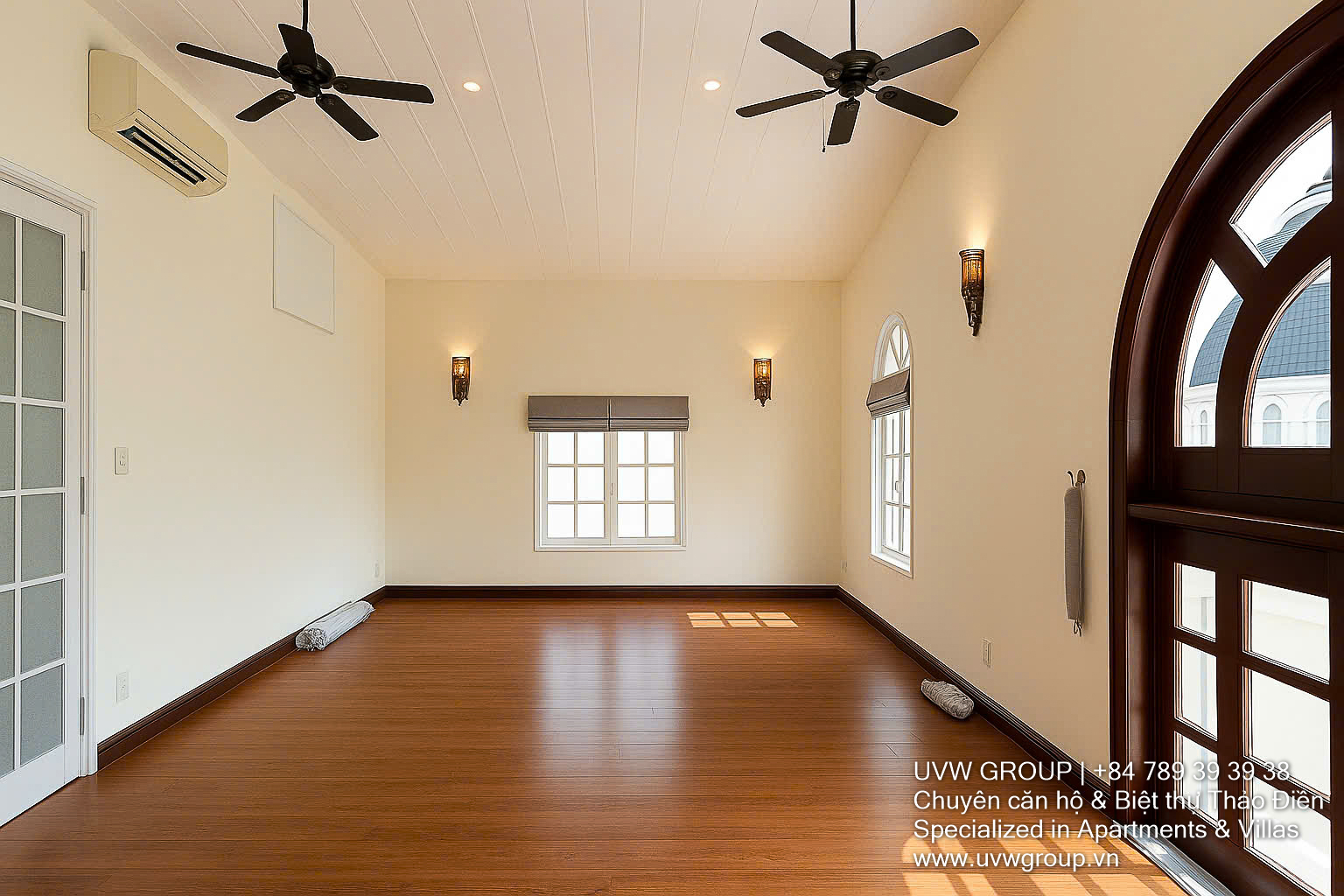 5-bedroom villa for rent in Thao Dien with private swimming pool and garden