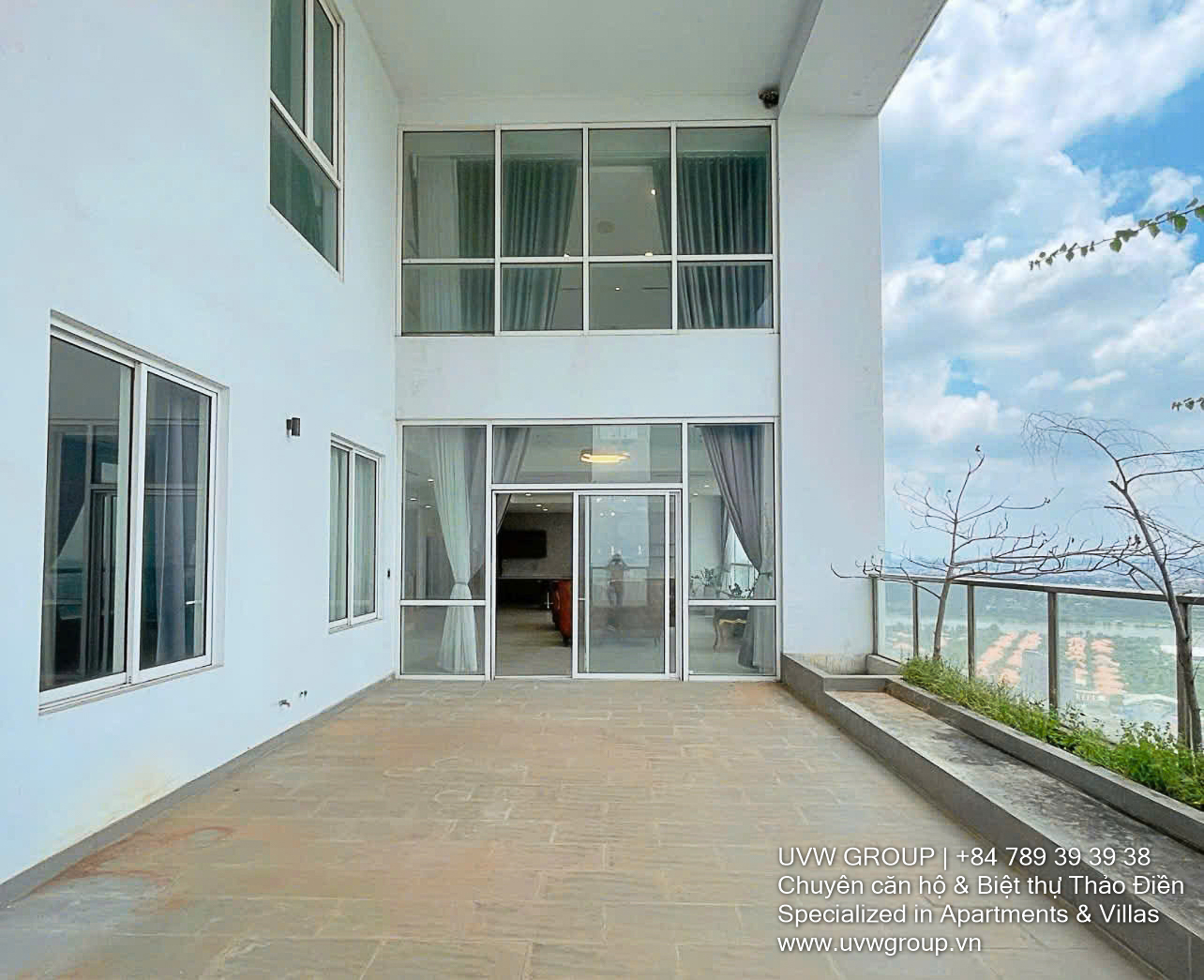 Corner penthouse for sale at Thao Dien Pearl, District 2 – 500m²