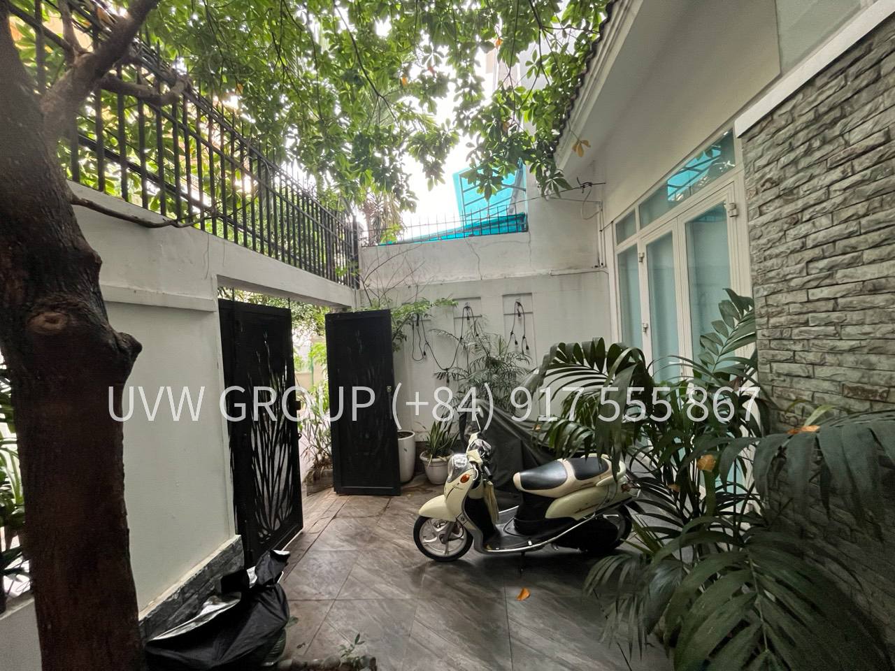 Townhouse for sale in Thao Dien 110m2 3 bedrooms leased 45M VND/month