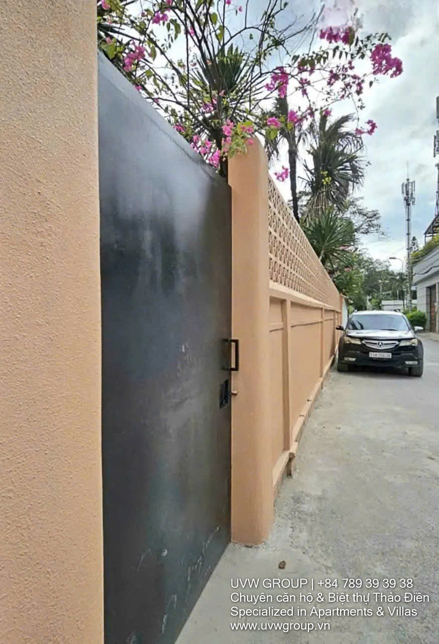 Villa near Tran Ngoc Dien for rent – 3 bedrooms, 350m², business-eligible