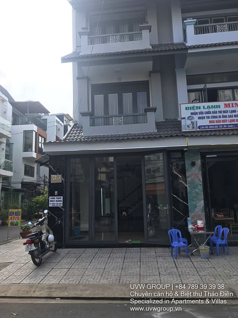 Shop for rent in Thao Dien, prime commercial frontage on busy street