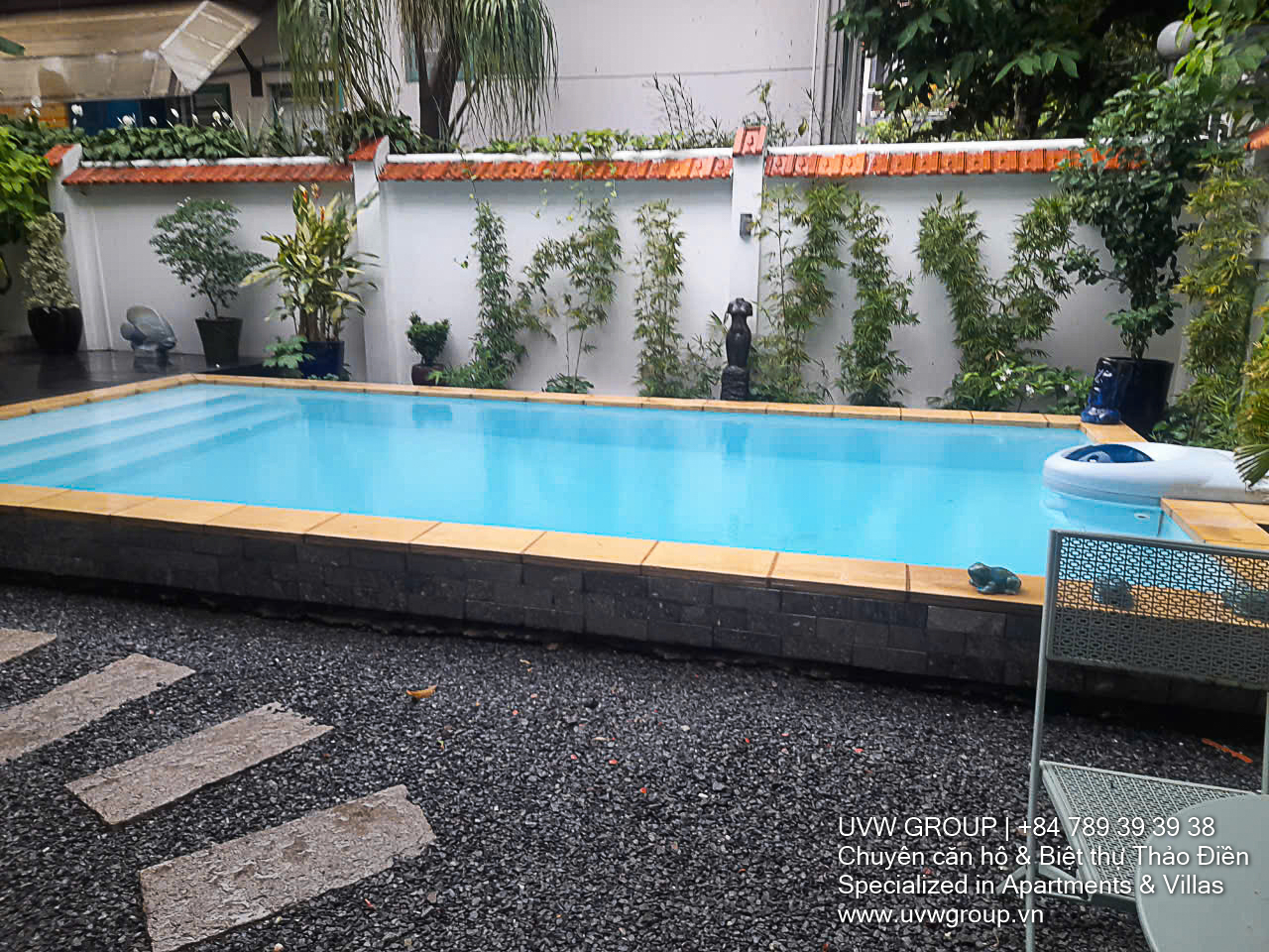 Frontage villa for sale in Fideco Compound, Thao Dien – 384m² land, 5BR, pool, garden, rooftop terrace