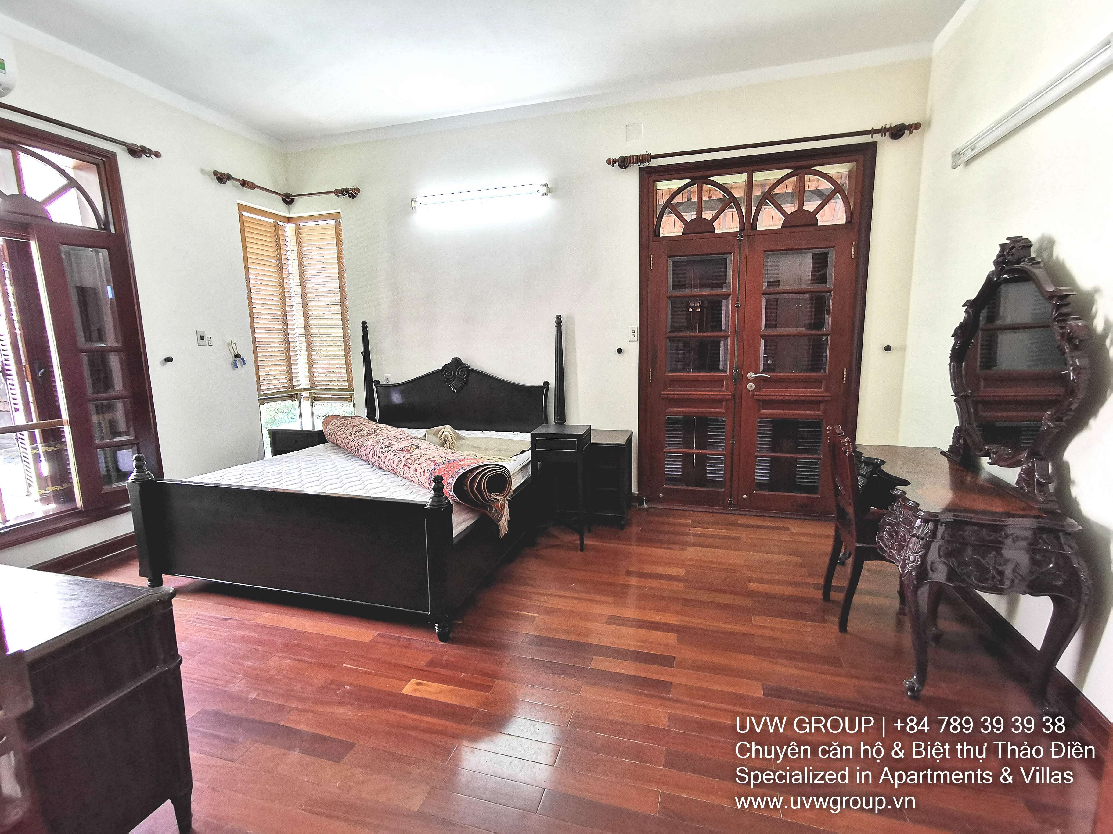 5-bedroom luxury house for rent in Thao Dien with 375m² fully furnished