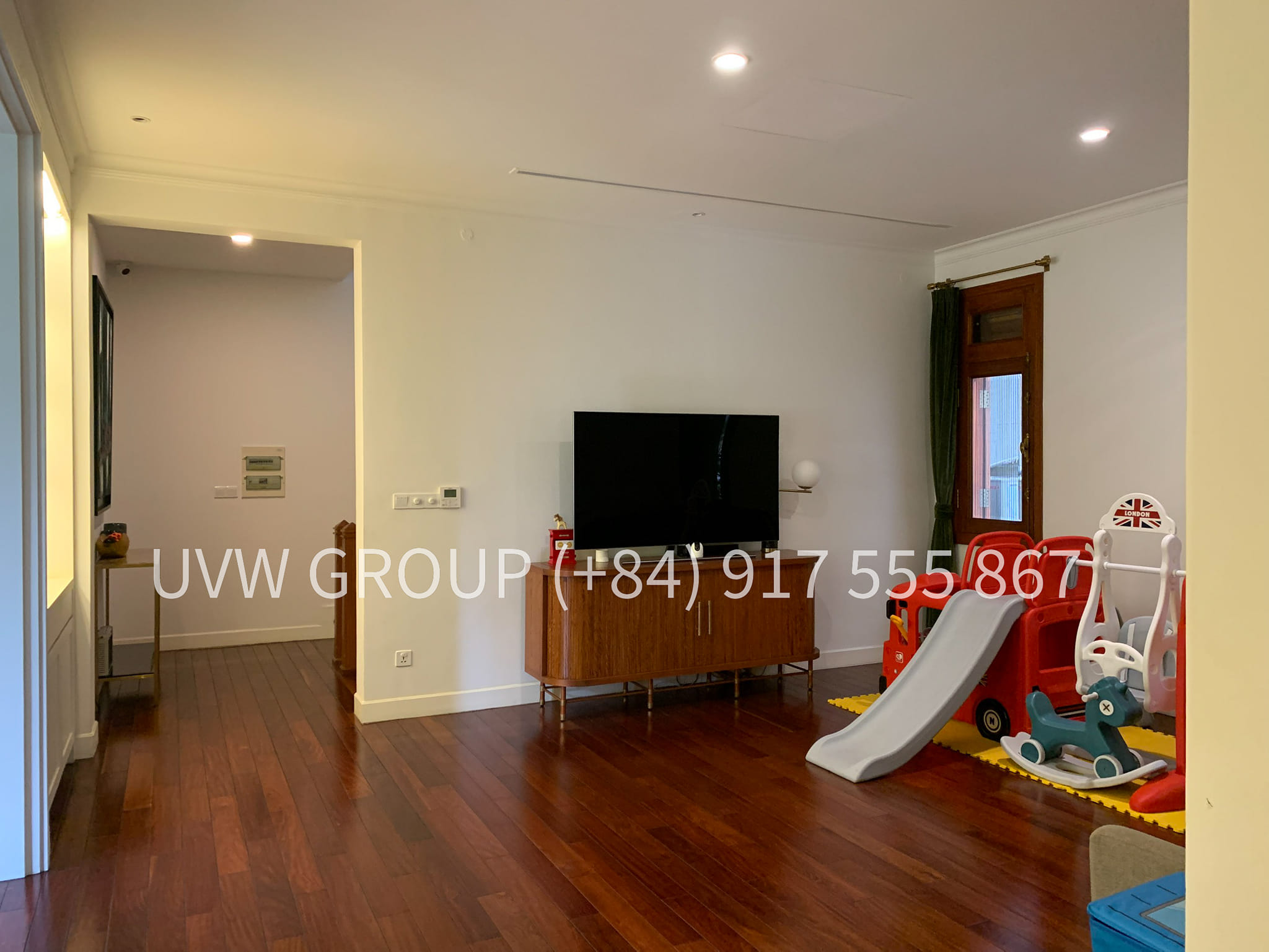 Thao Dien villa for rent – 450m², 4 bedrooms, 5 bathrooms, walk-in closet, 24/7 security