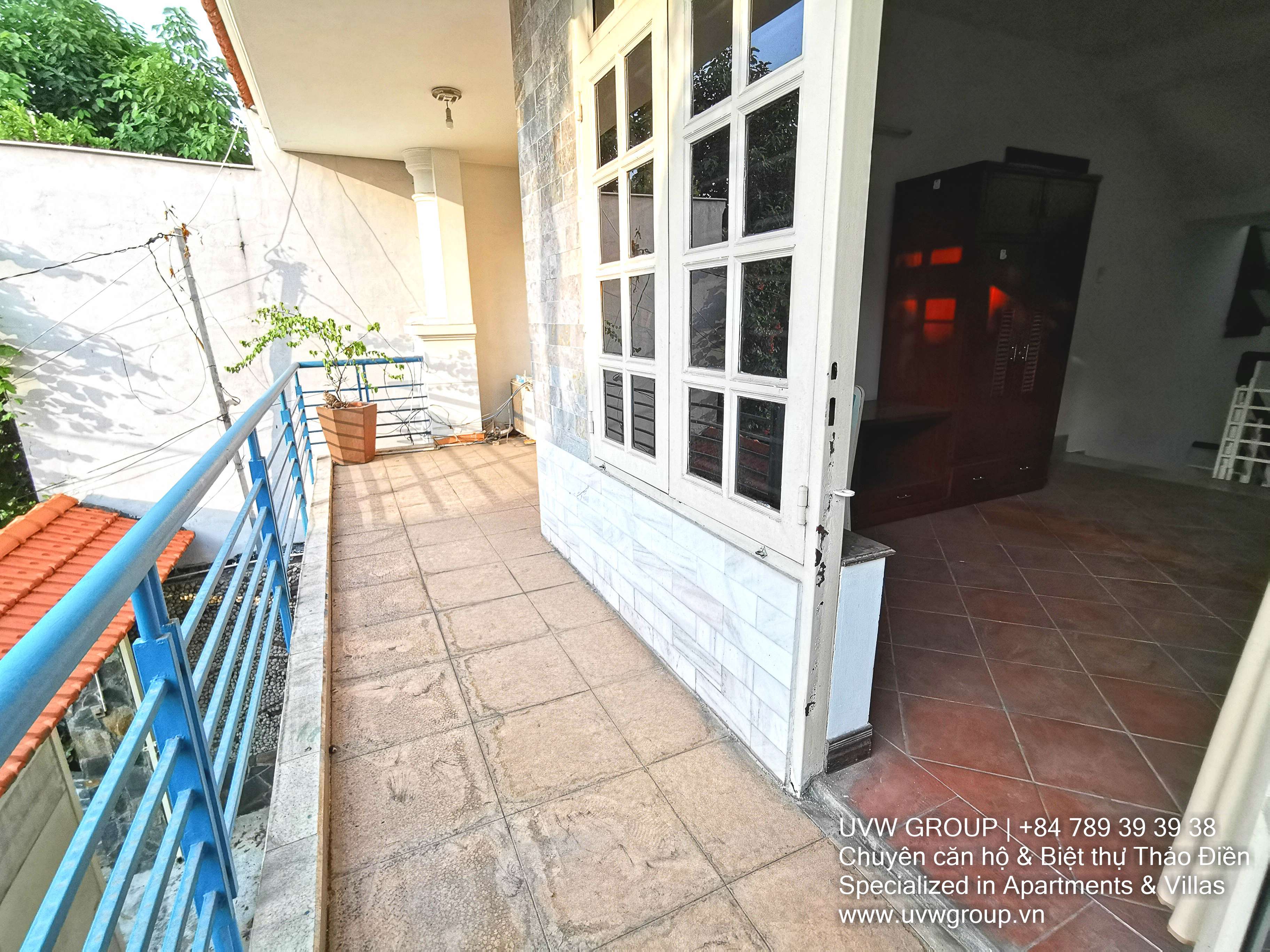 Basic furnished 3-bedroom house for rent in Thao Dien, 110m²