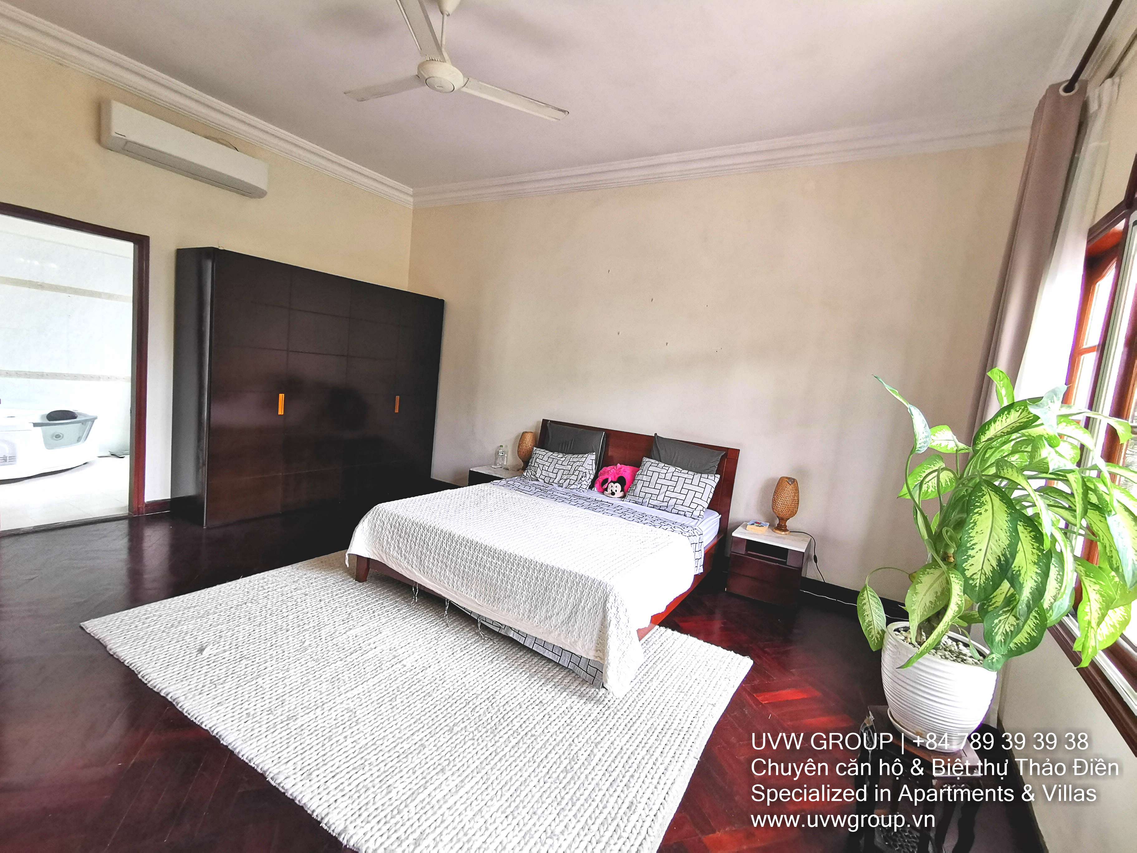 4-bedroom luxury villa for rent in Thao Dien with 450m² area