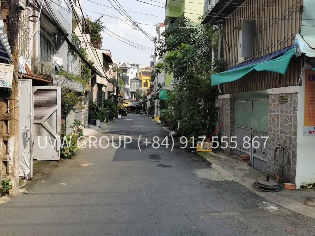 Modern house for sale in Binh Thanh District with 60m² land, 4 bedrooms, mezzanine, and rooftop terrace