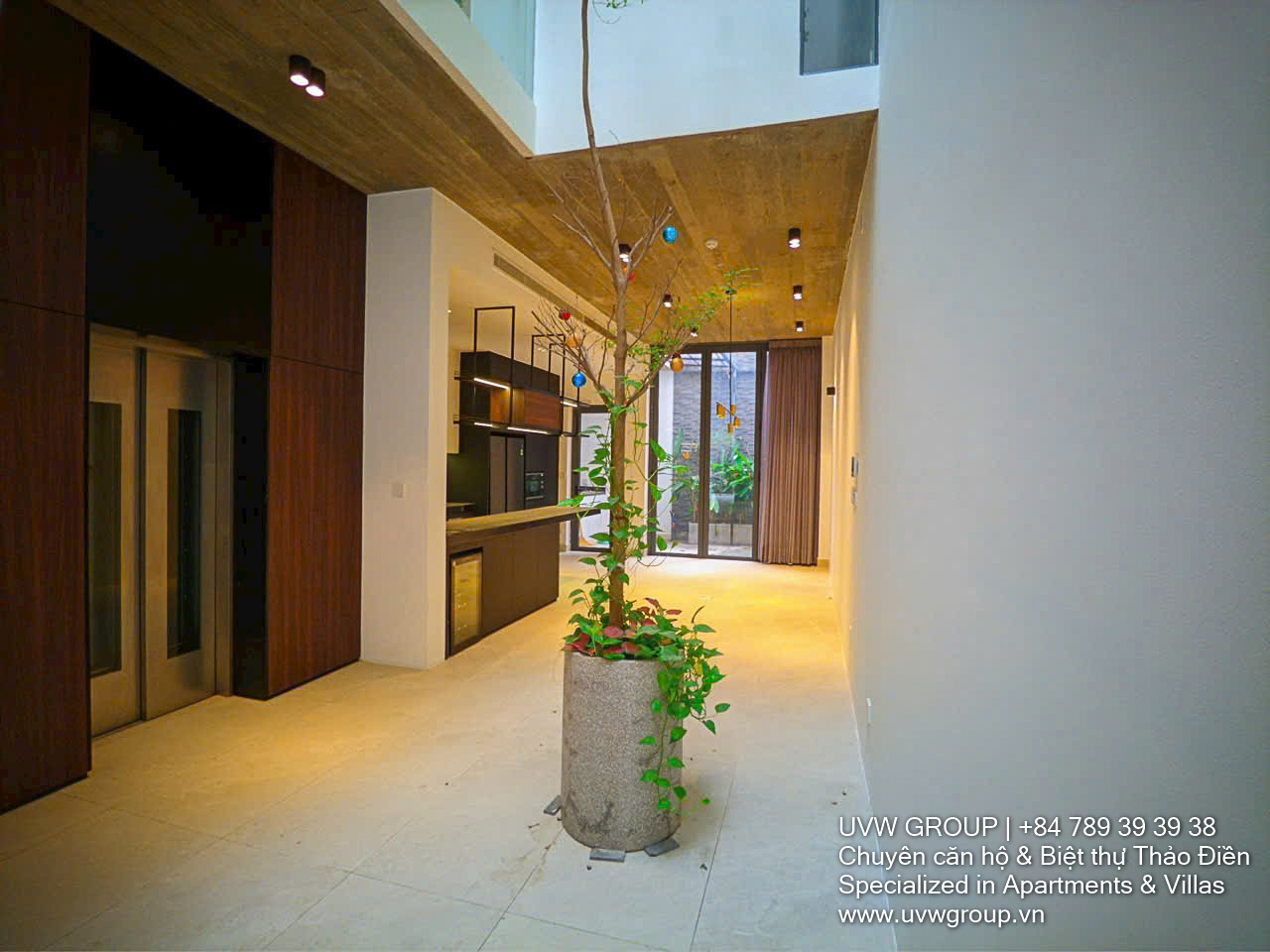 4-bedroom villa for rent in Thao Dien, 450m², modern layout and multiple floors