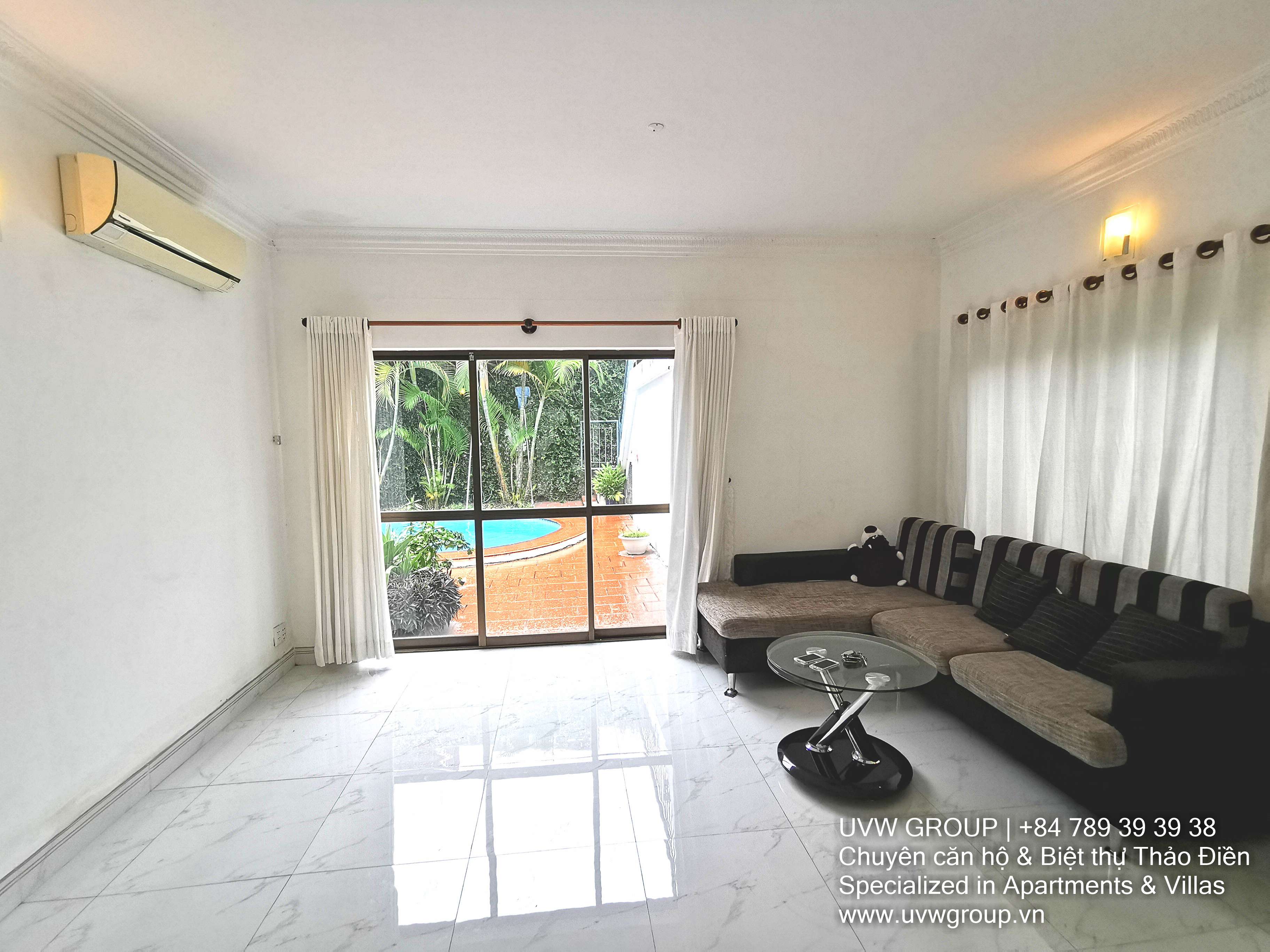 5-bedroom villa with 600m² for rent in Thao Dien, basic furnished