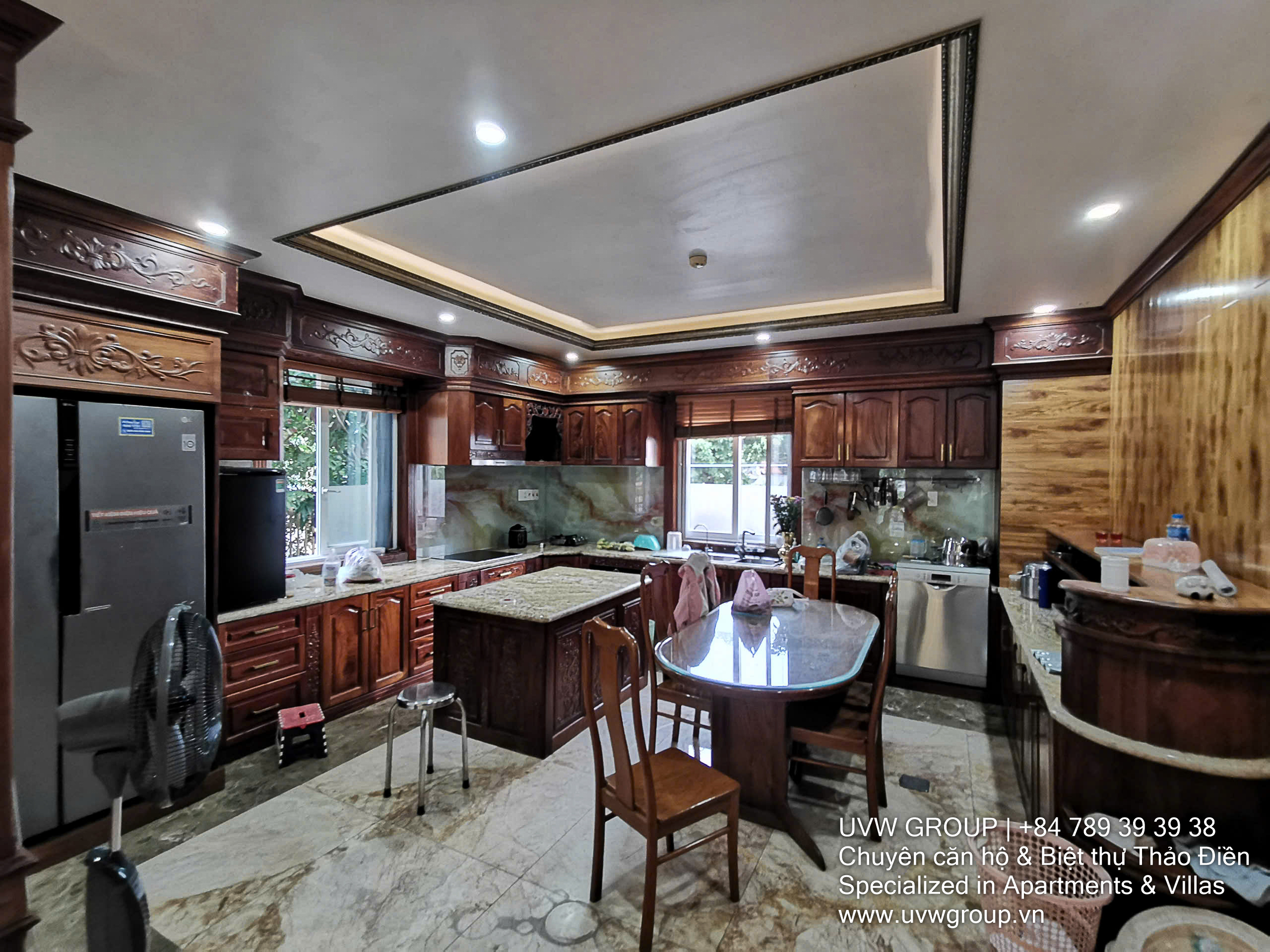 Classic European-style villa for rent in Thao Dien with 8 bedrooms and elevator