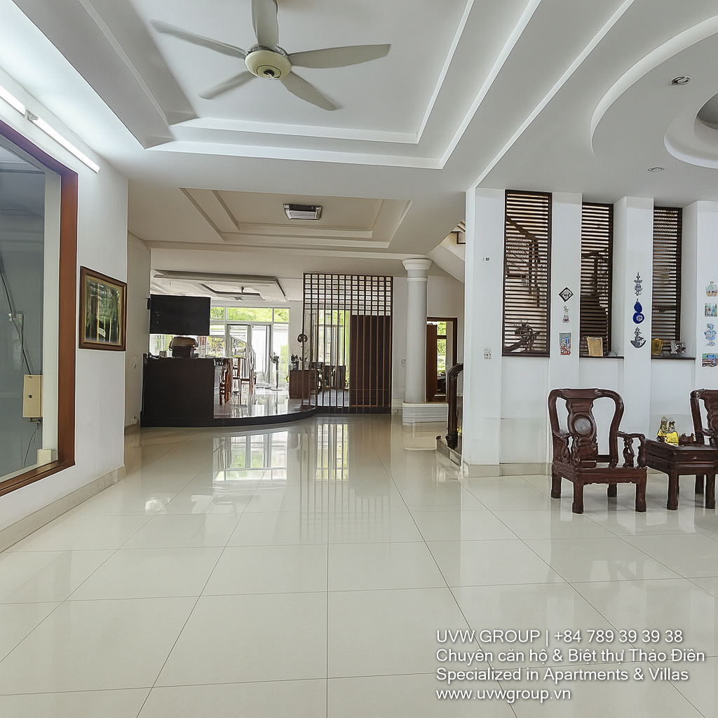 Compound villa for rent in Thao Dien, Nguyen Van Huong Street, 4 bedrooms, large garden, $4,500/month