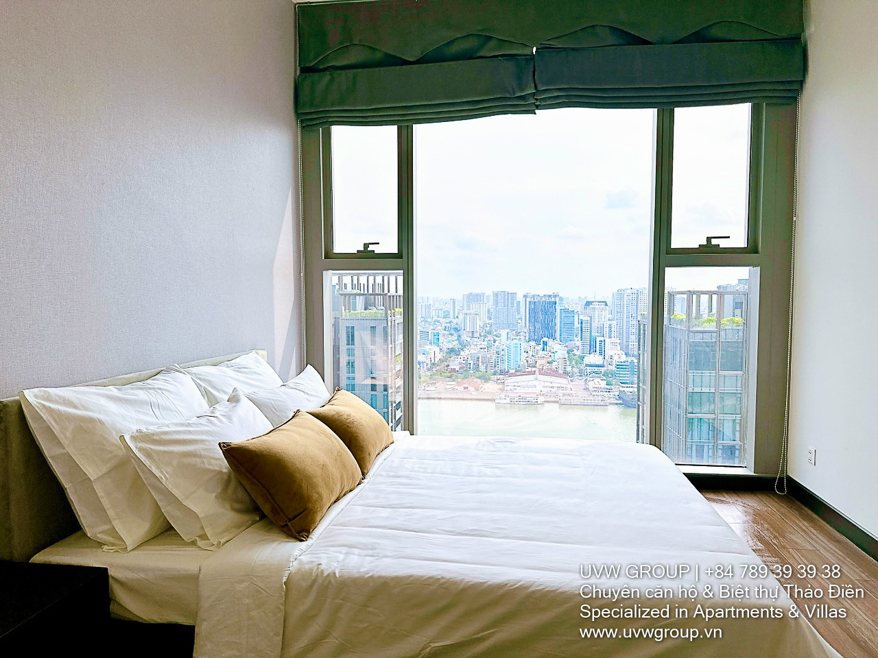 Fully furnished 1-bedroom apartment with Southeast view on 33rd floor