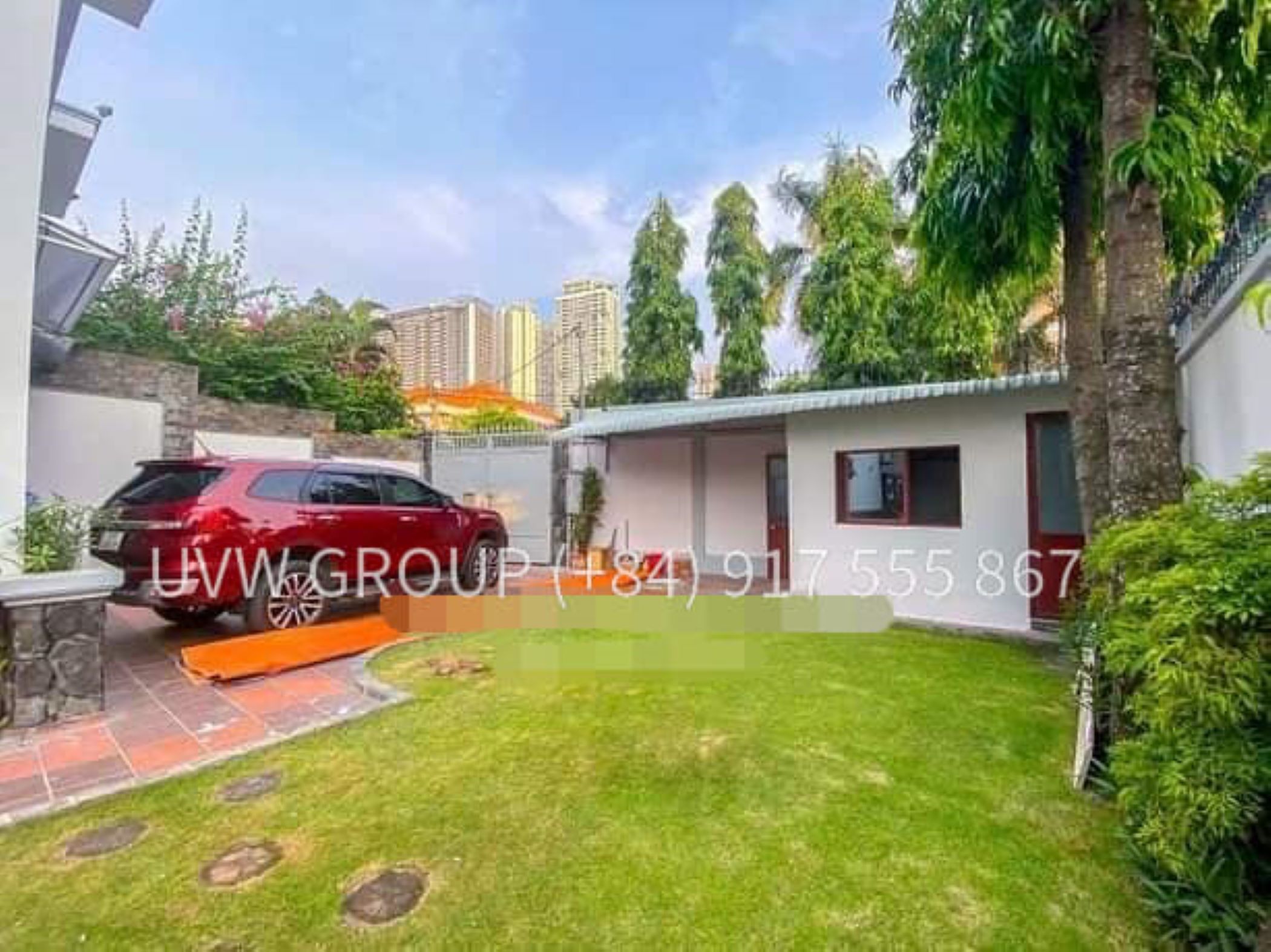 Pet-friendly house for rent in Thao Dien with private pool and garden, 4 bedrooms, near international schools