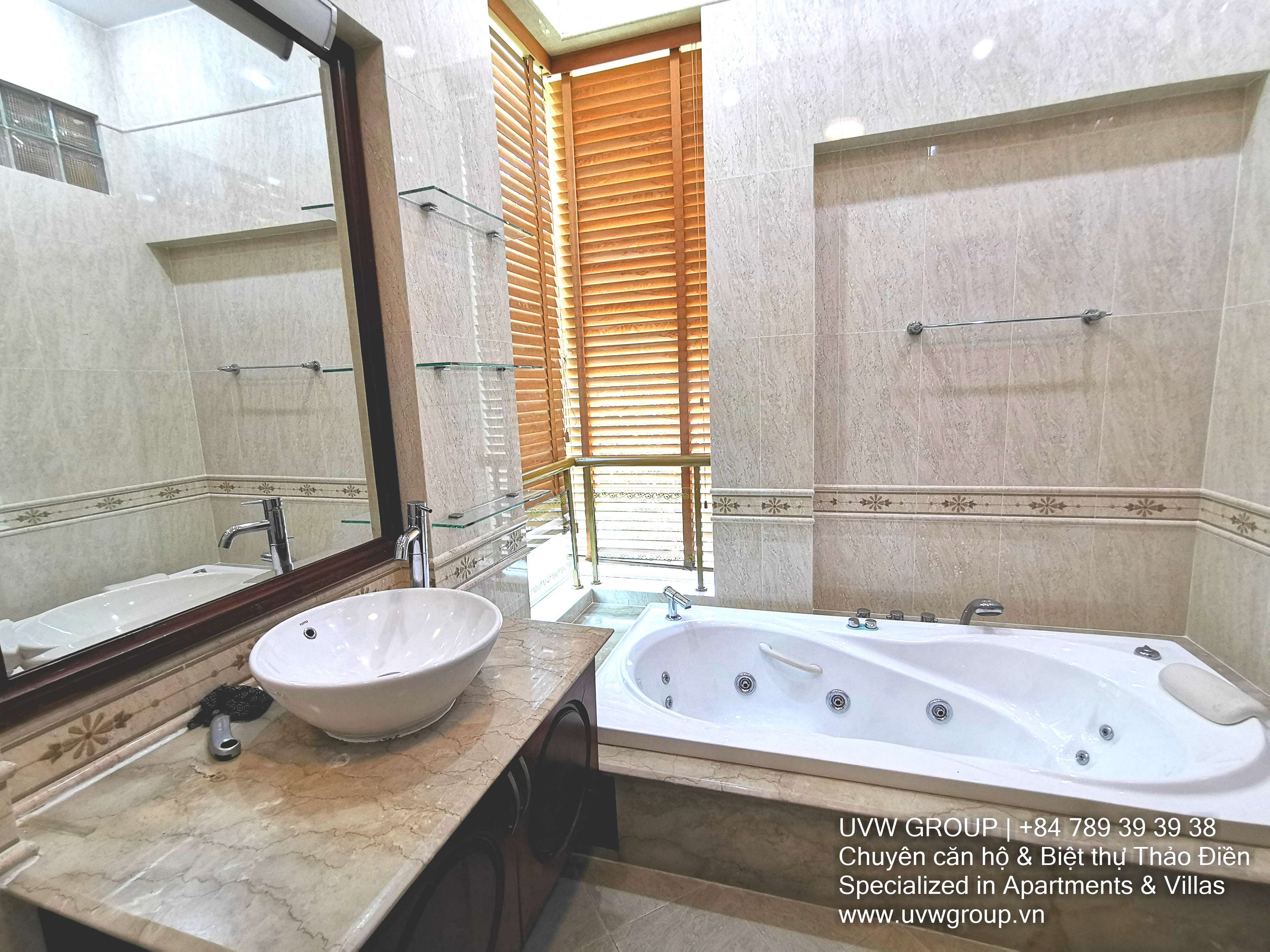 5-bedroom luxury house for rent in Thao Dien with 375m² fully furnished