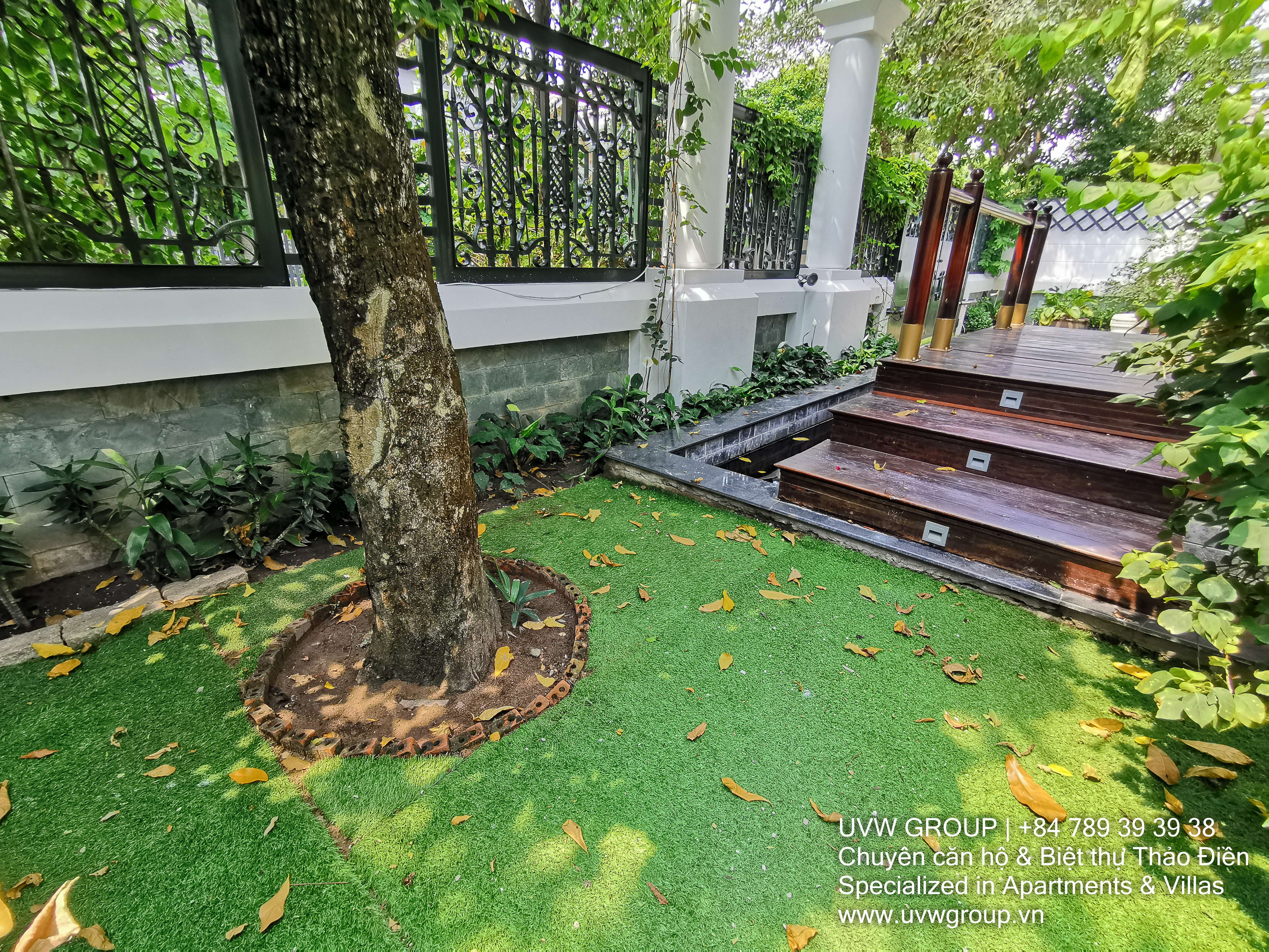 5-bedroom luxury house for rent in Thao Dien with 375m² fully furnished