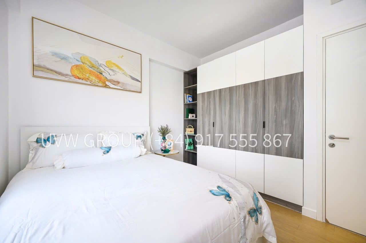 Southwest facing 2BR apartment for rent at Masteri Thao Dien, District 2
