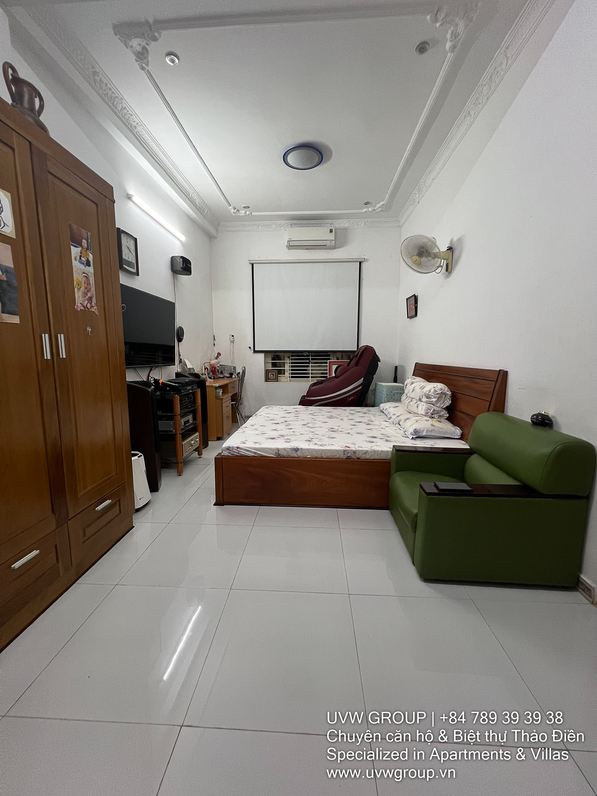 5-bedroom house for rent in Press Village, Thao Dien with solar power