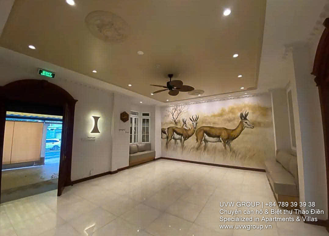 Luxury 3-storey villa for rent on Nguyen Van Huong street, ideal for spa, office, or homestay