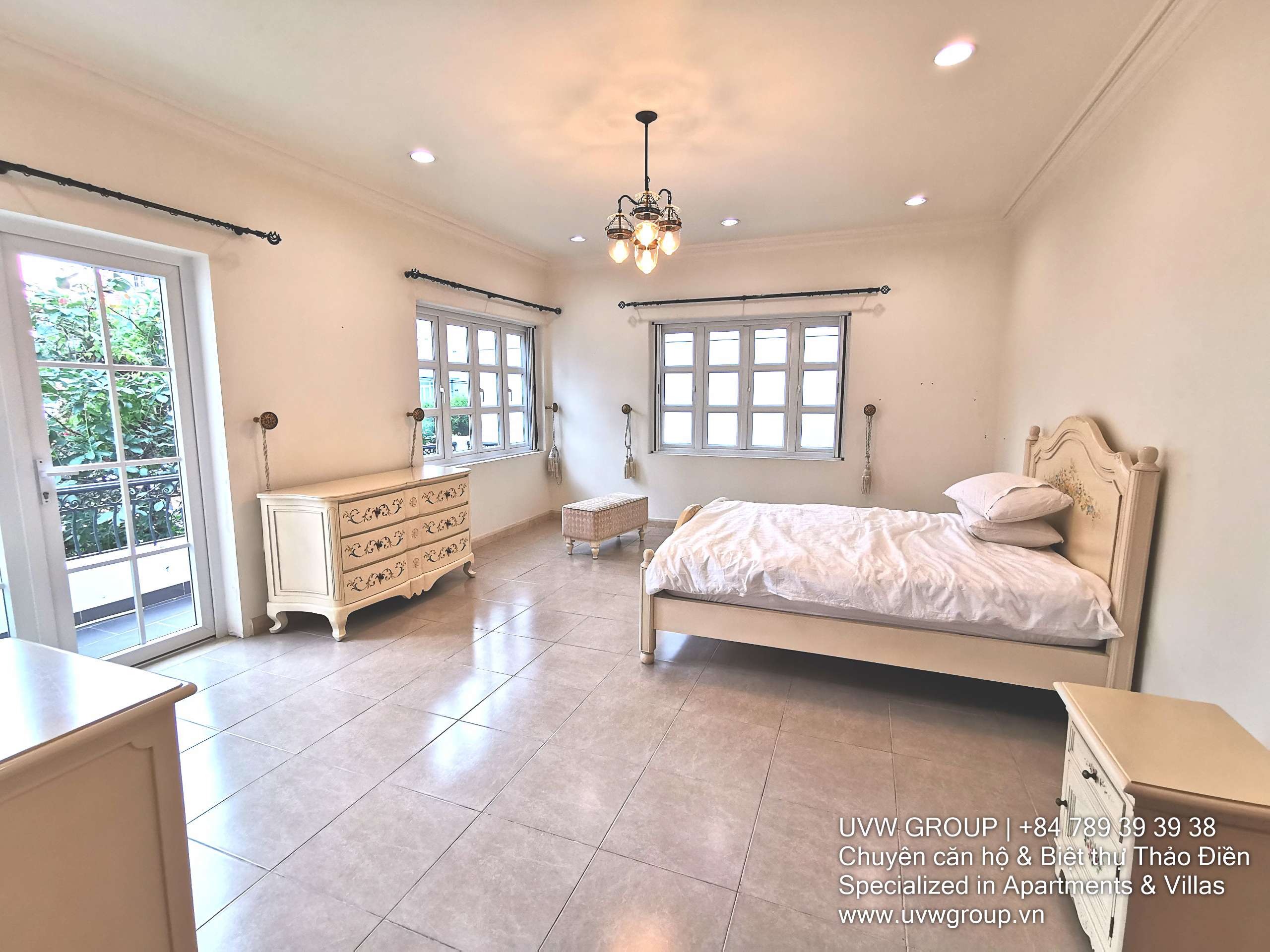 Villa for rent in Thao Dien – 4BR, pool, garden, 300sqm