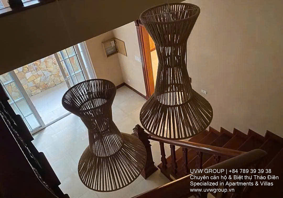 Luxury 3-storey villa for rent on Nguyen Van Huong street, ideal for spa, office, or homestay