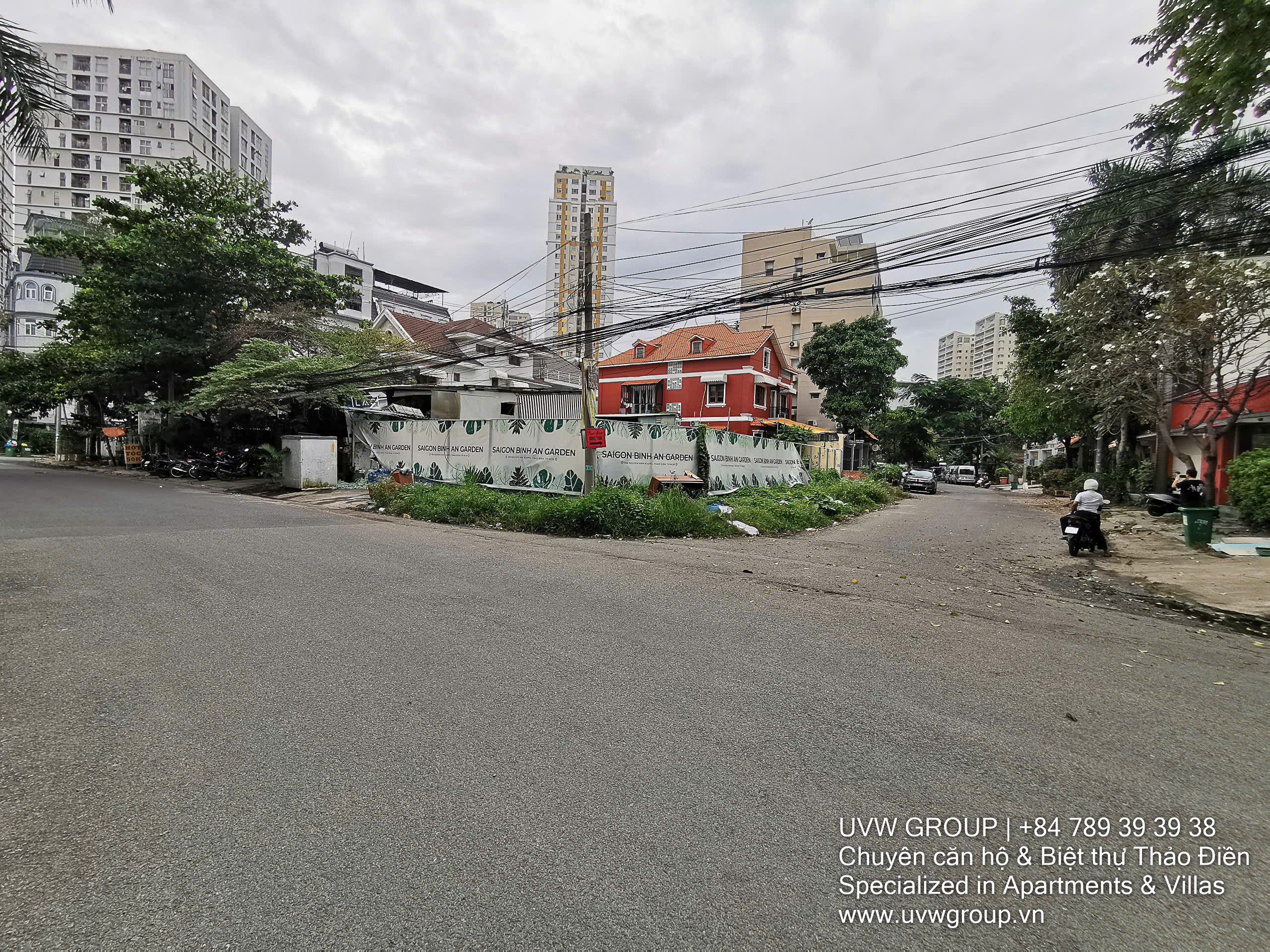 Map and overview of 330m² land with two frontages for lease on Nguyen Van Huong, Thao Dien