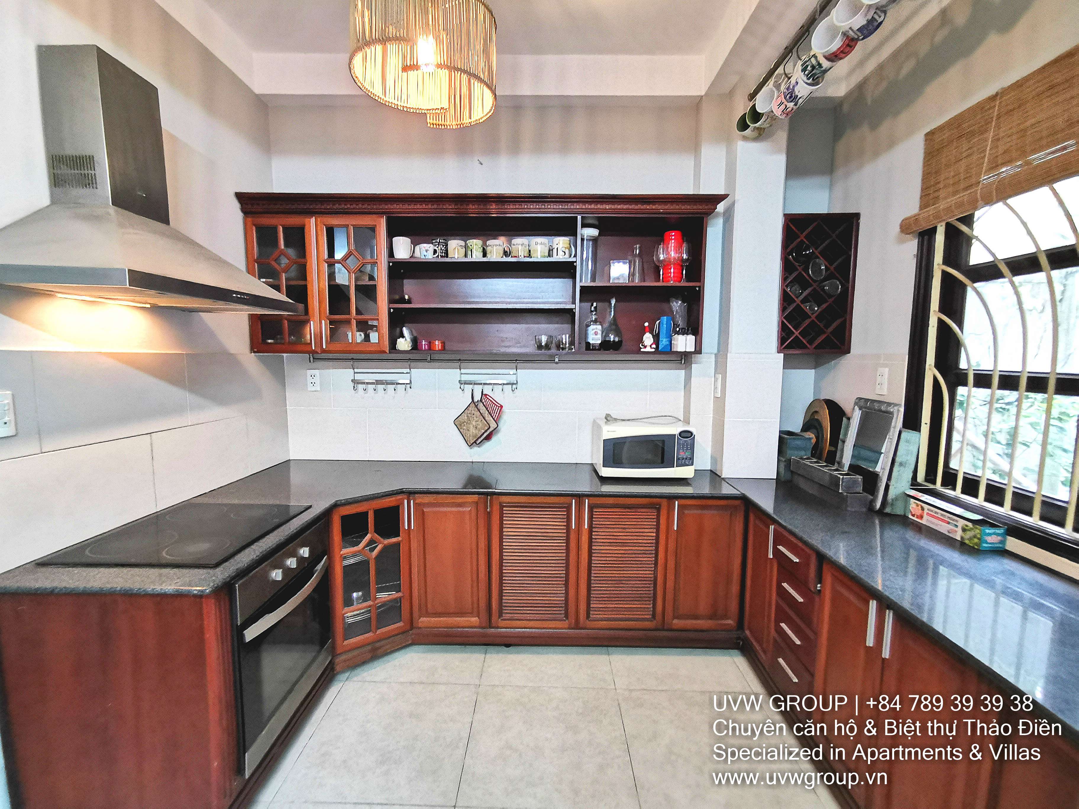 4-bedroom basic furnished villa for rent in Thao Dien, 110m²