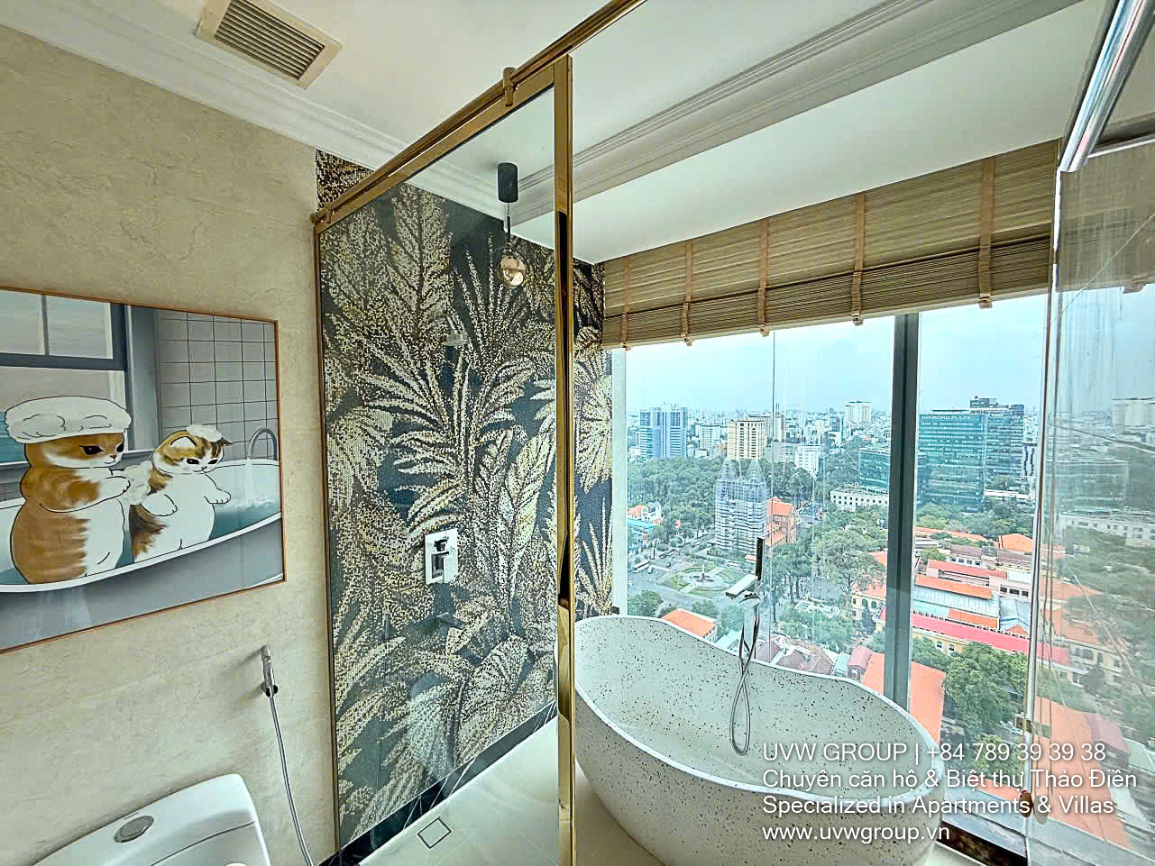 Luxury corner apartment with city view for sale at Vincom Center Le Thanh Ton, District 1