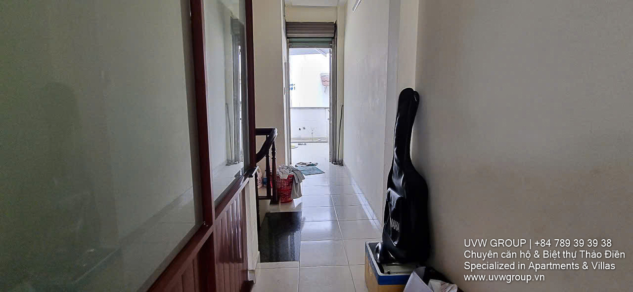 Full house for rent in Thao Dien, 4 bedrooms, 3 floors, 250m², terrace
