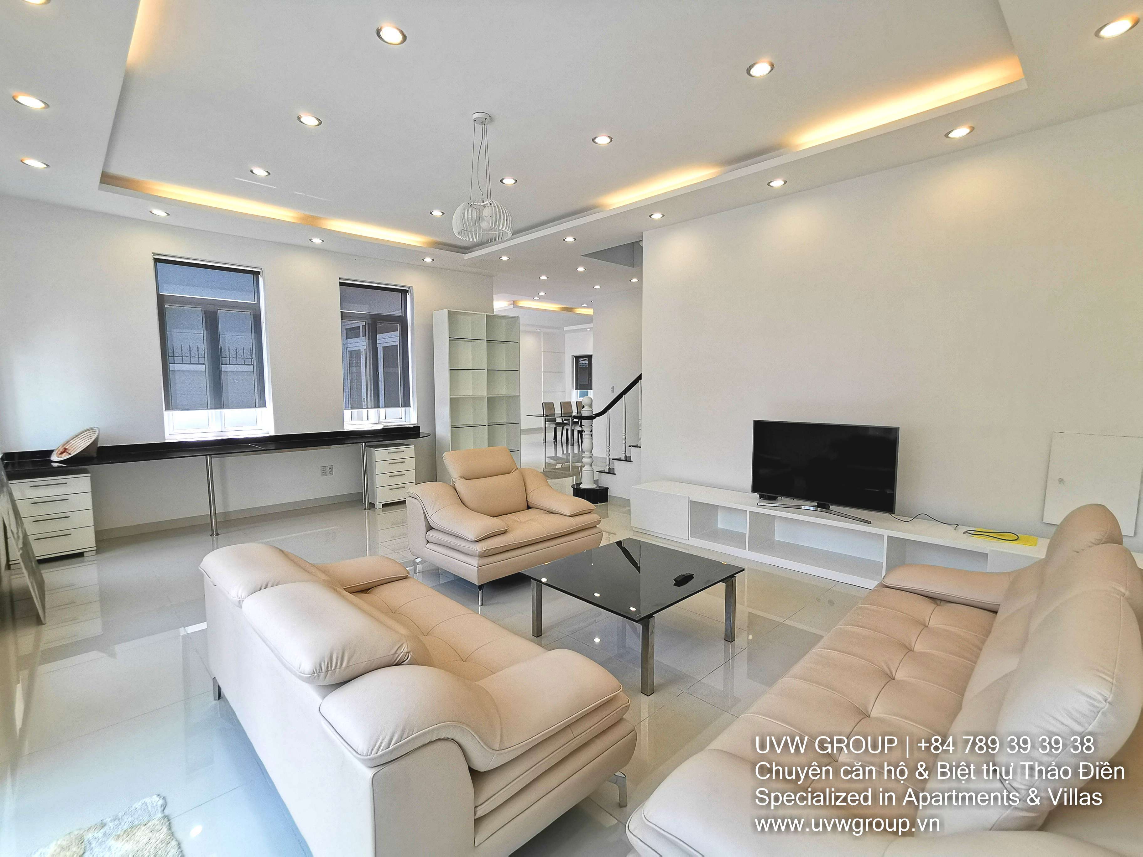 Fully furnished 5-bedroom luxury villa for rent in Thao Dien with 450m² area