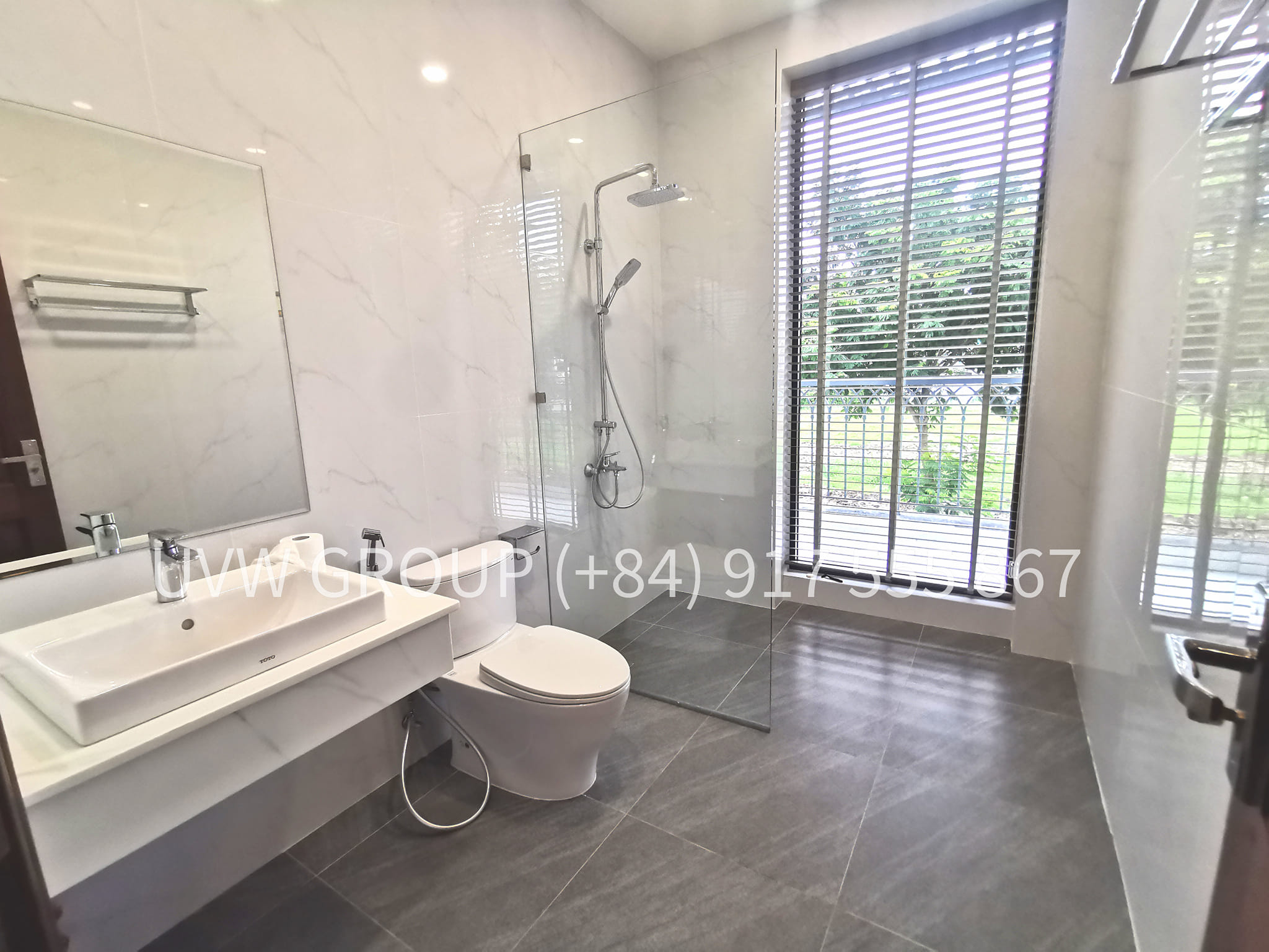 Villa for rent near Diamond Island, District 2 – 7 bedrooms, 8 bathrooms, basement garage