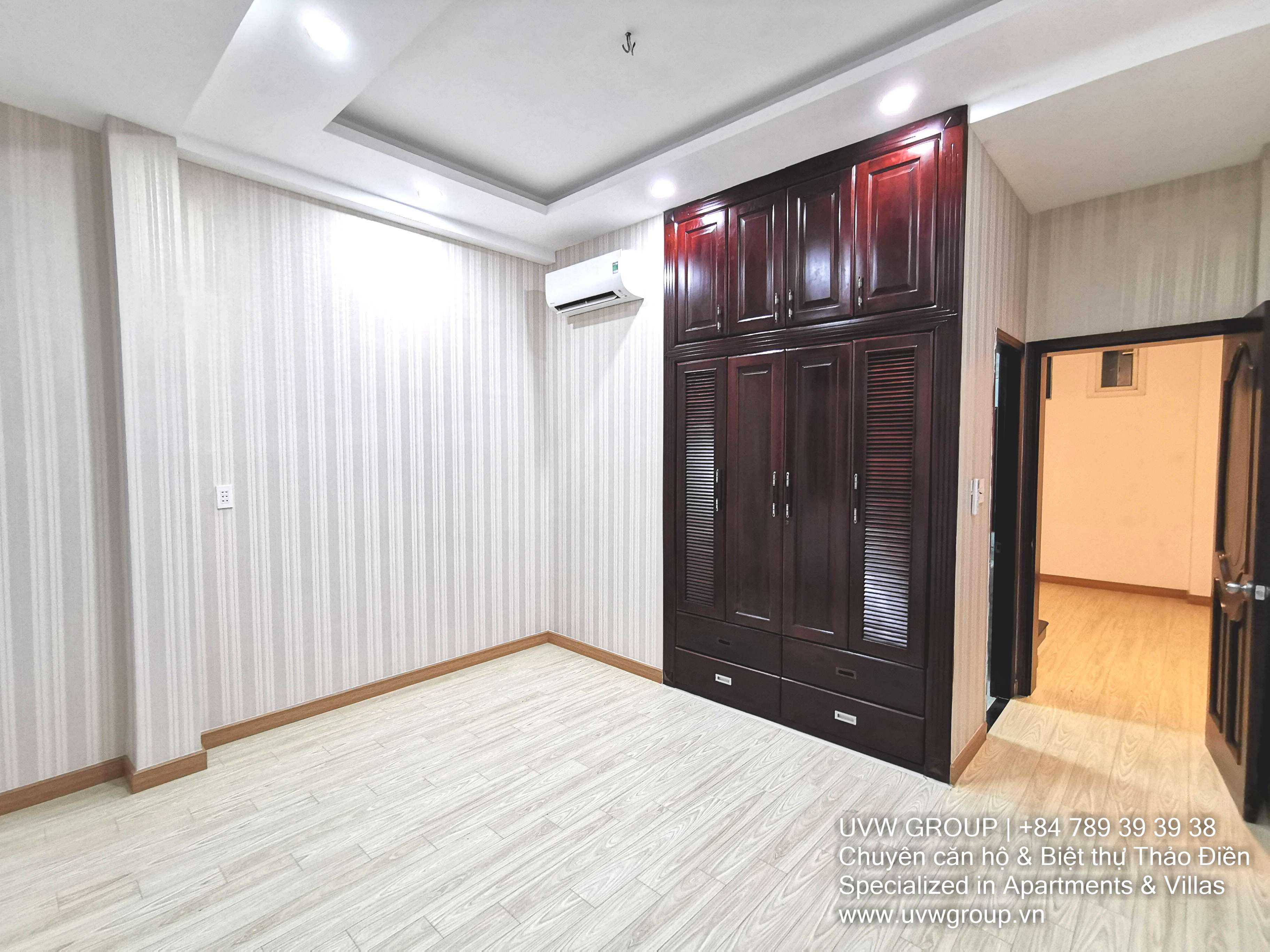 Fully furnished 3-bedroom luxury house for rent in Thao Dien