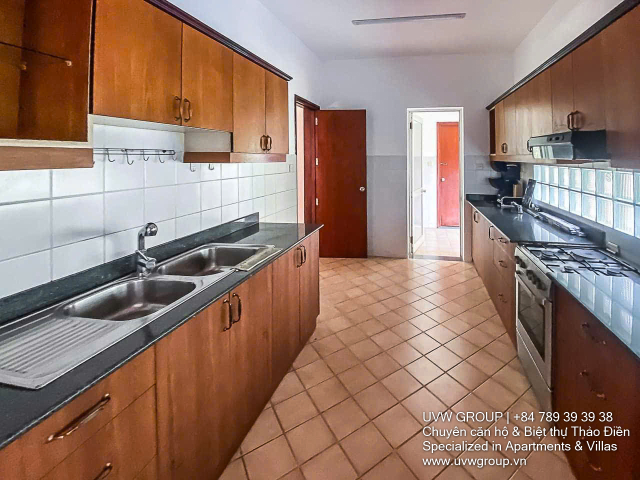 Unfurnished 4-bedroom villa with pool and garden in Binh An, near Tran Nao