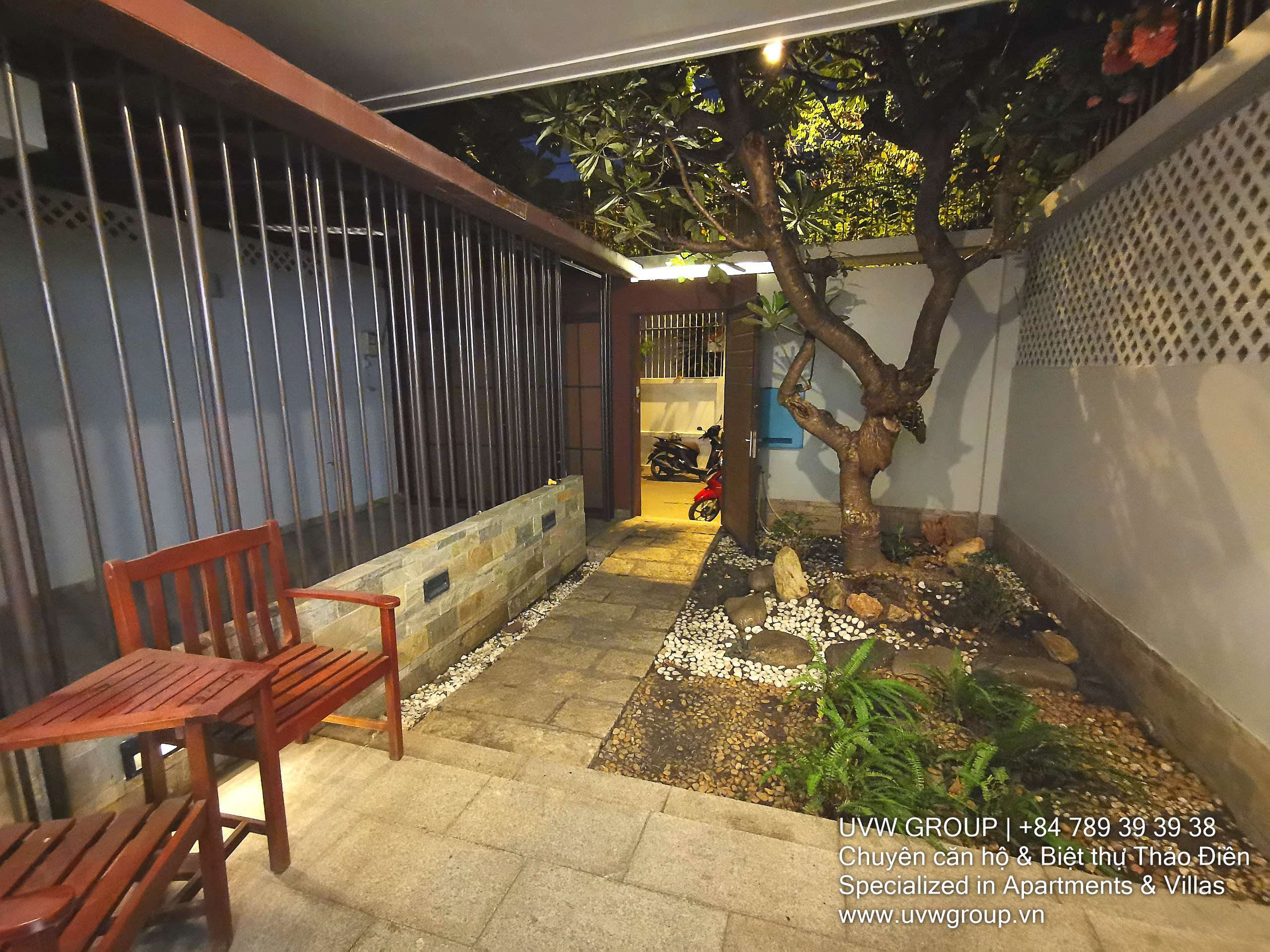 4-bedroom house for rent in Thao Dien with swimming pool and 200m²