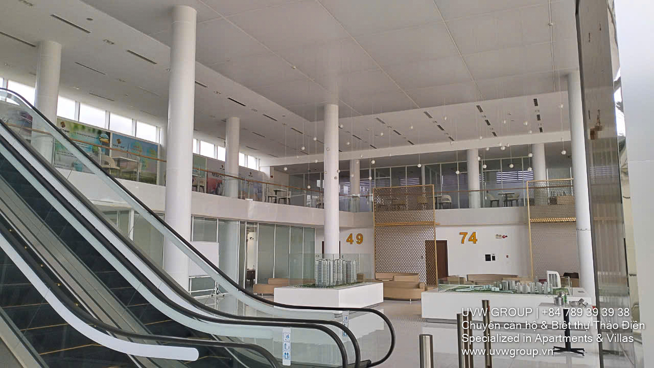 Large commercial property for rent in An Phu with 3,500m² land and 2 floors