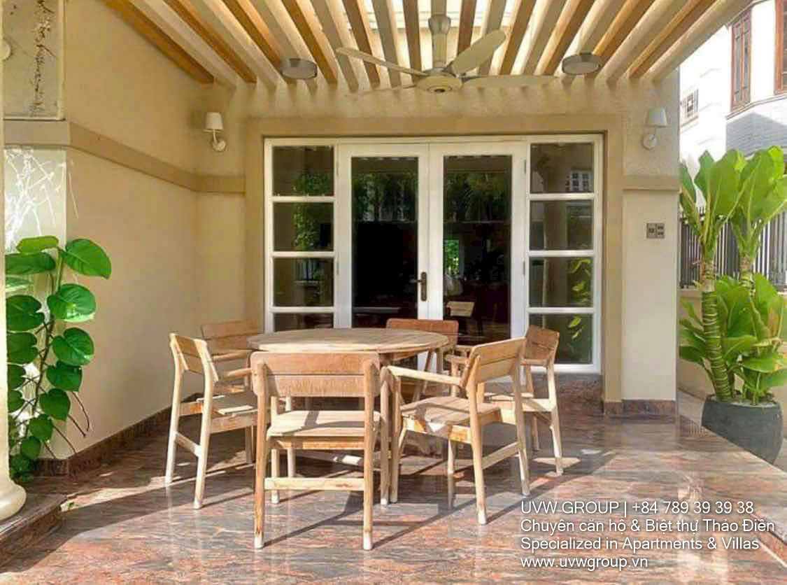 4BR pool villa for rent in Thao Dien, 500m², with garden and basic furnishings