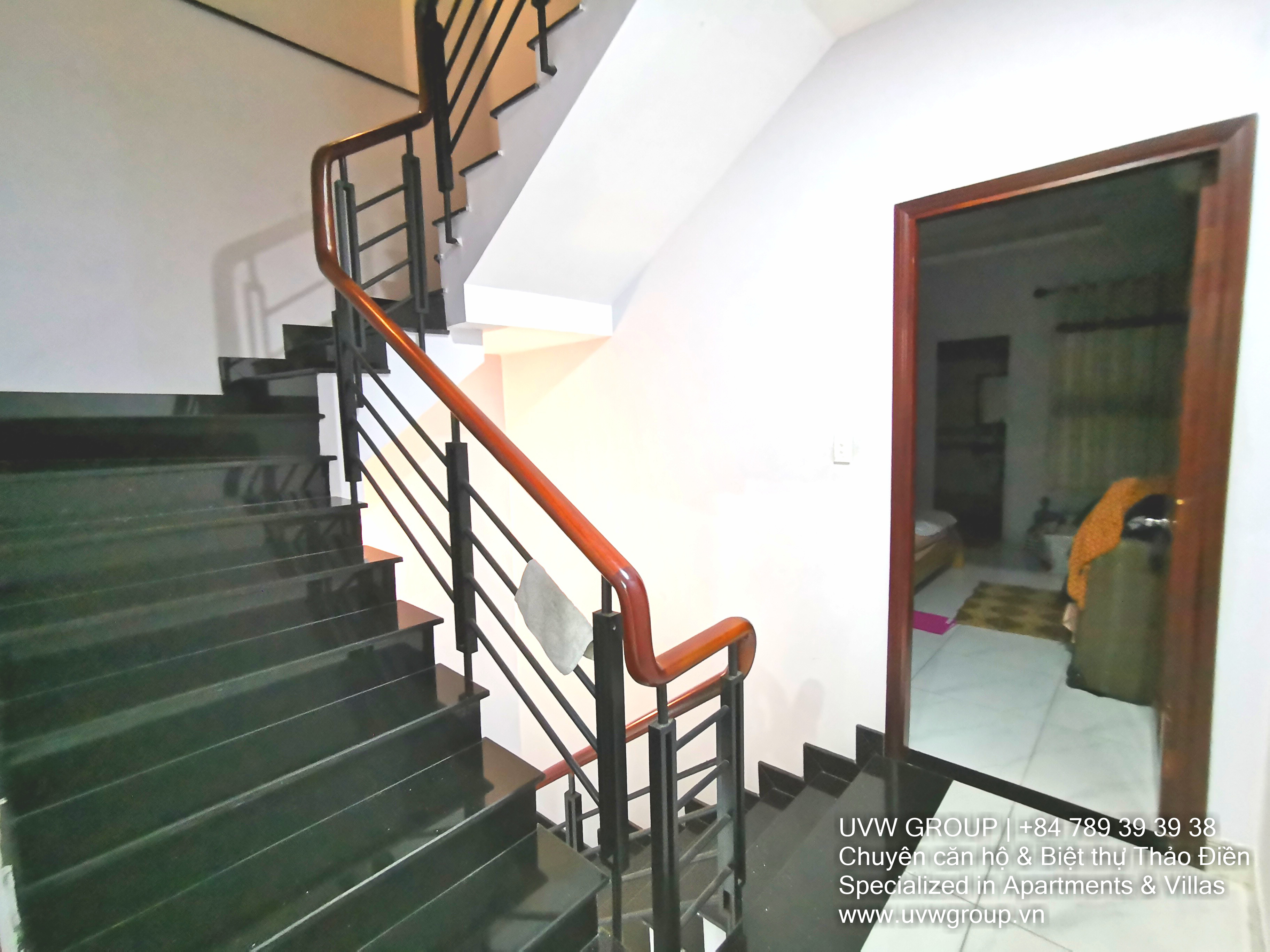 Modern rental house in Thao Dien, 2 floors, 80m², rooftop, fully available