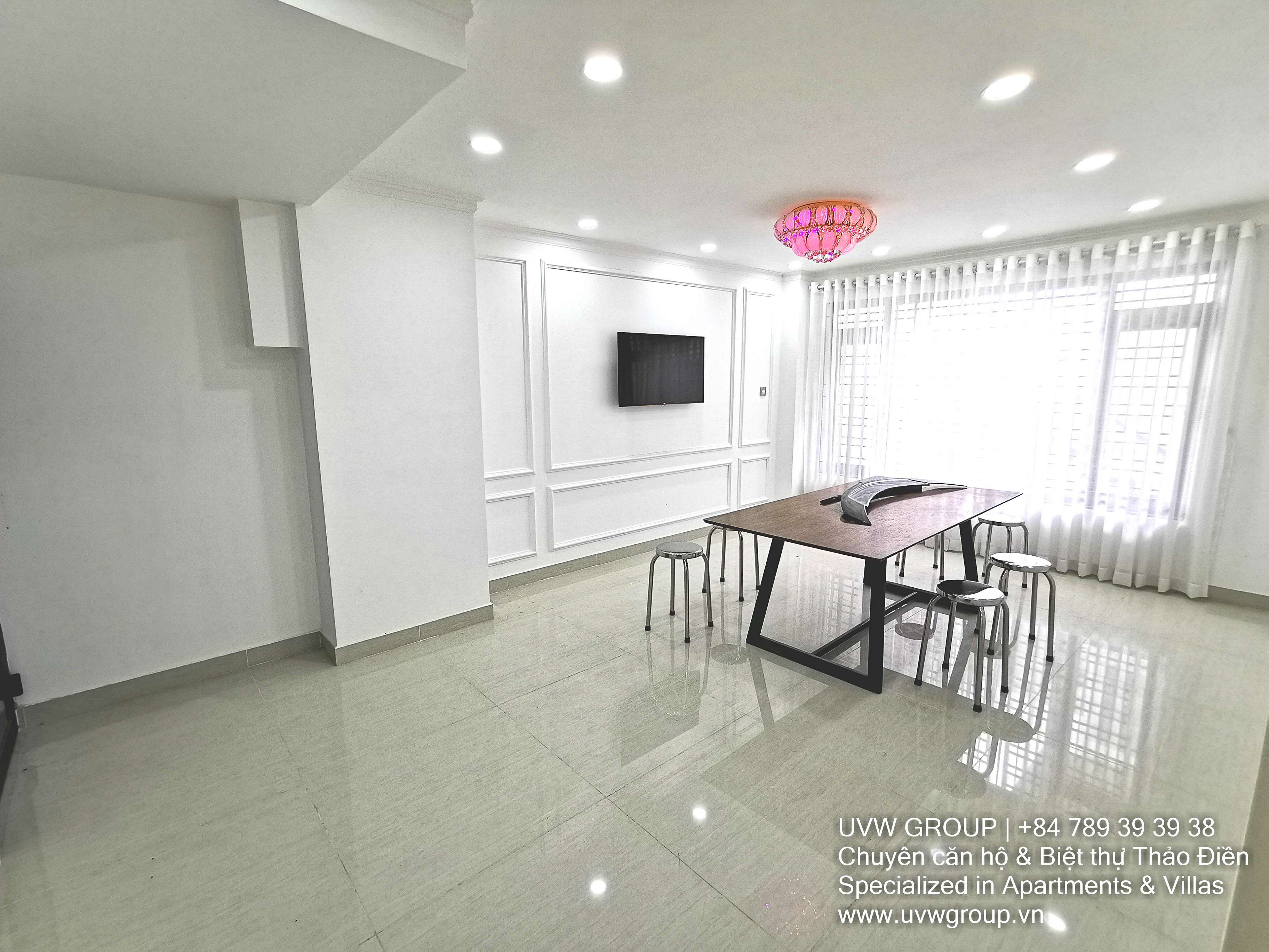 4-bedroom basic furnished house for rent in Thao Dien, 96m²