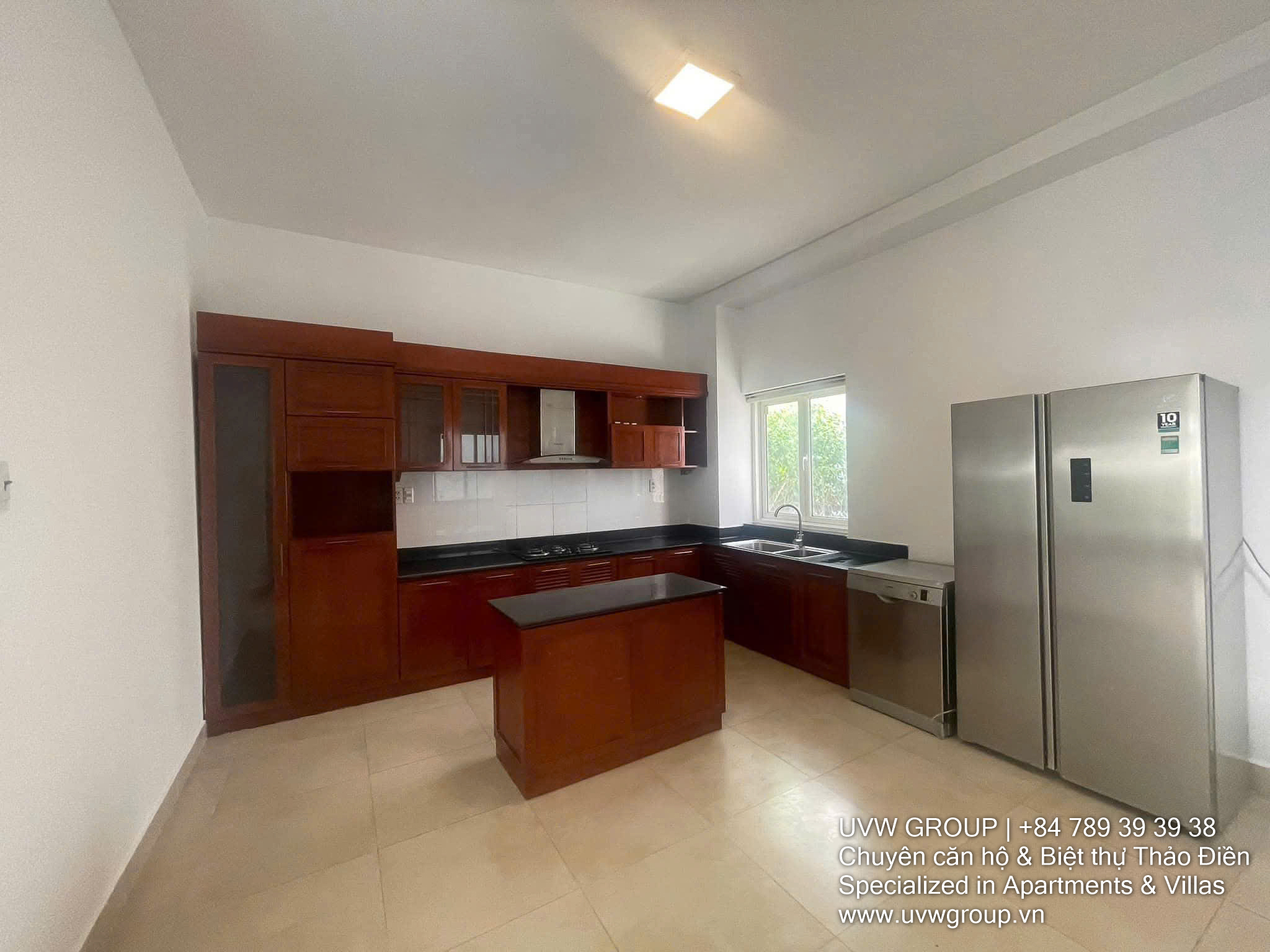 Luxury villa for lease in Compound 200 Thao Dien, 4BR with basement