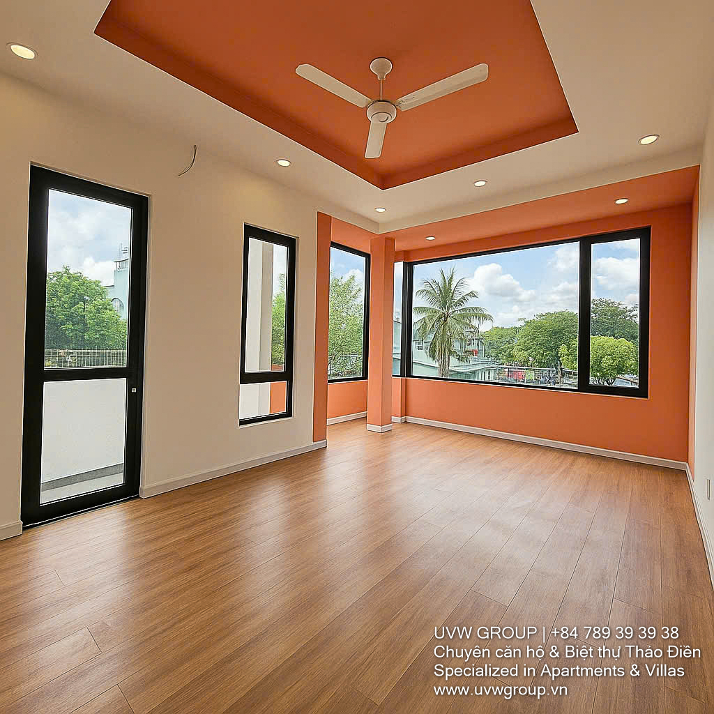 • Frontage townhouse for sale in Nguyen Cu Street, Thao Dien